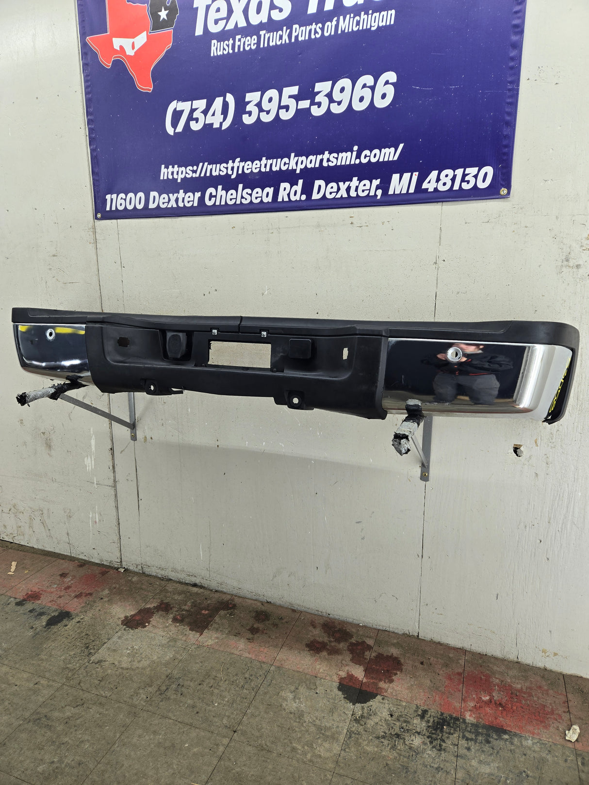 2011-2014 Chevrolet Silverado / GMC Sierra 2500 3500 HD Rear Bumper