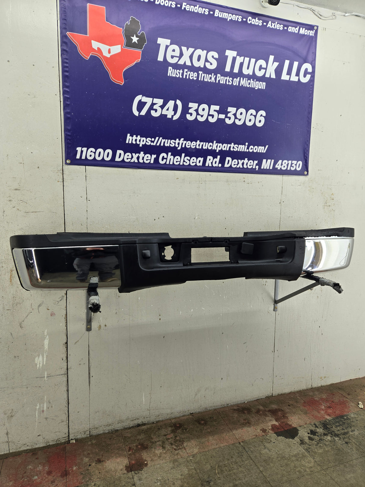 2011-2014 Chevrolet Silverado / GMC Sierra 2500 3500 HD Rear Bumper