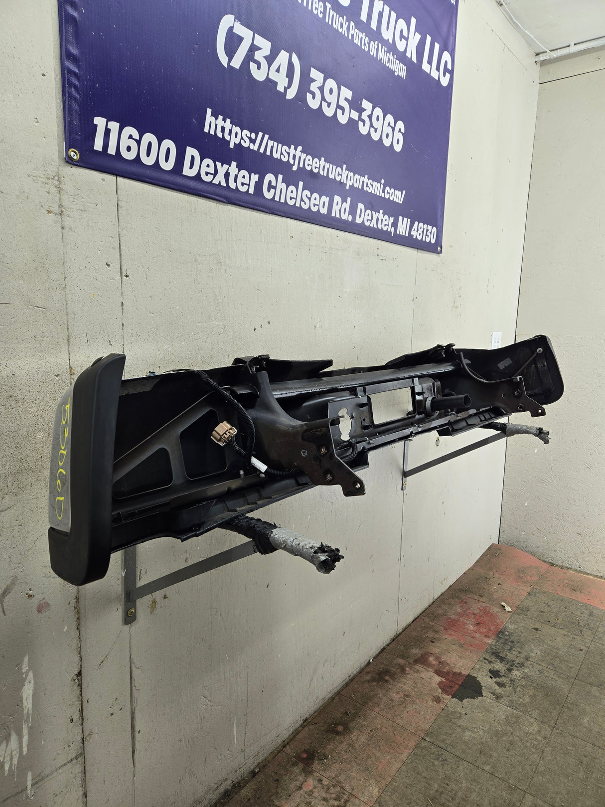 2011-2014 Chevrolet Silverado / GMC Sierra 2500 3500 HD Rear Bumper