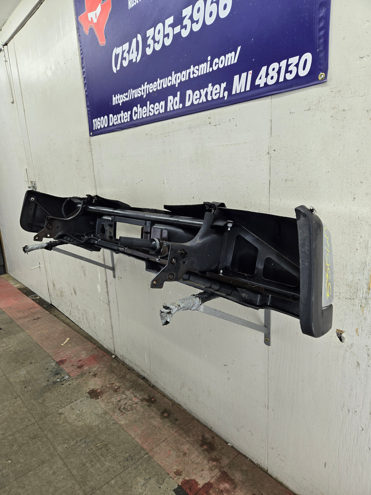 2011-2014 Chevrolet Silverado / GMC Sierra 2500 3500 HD Rear Bumper