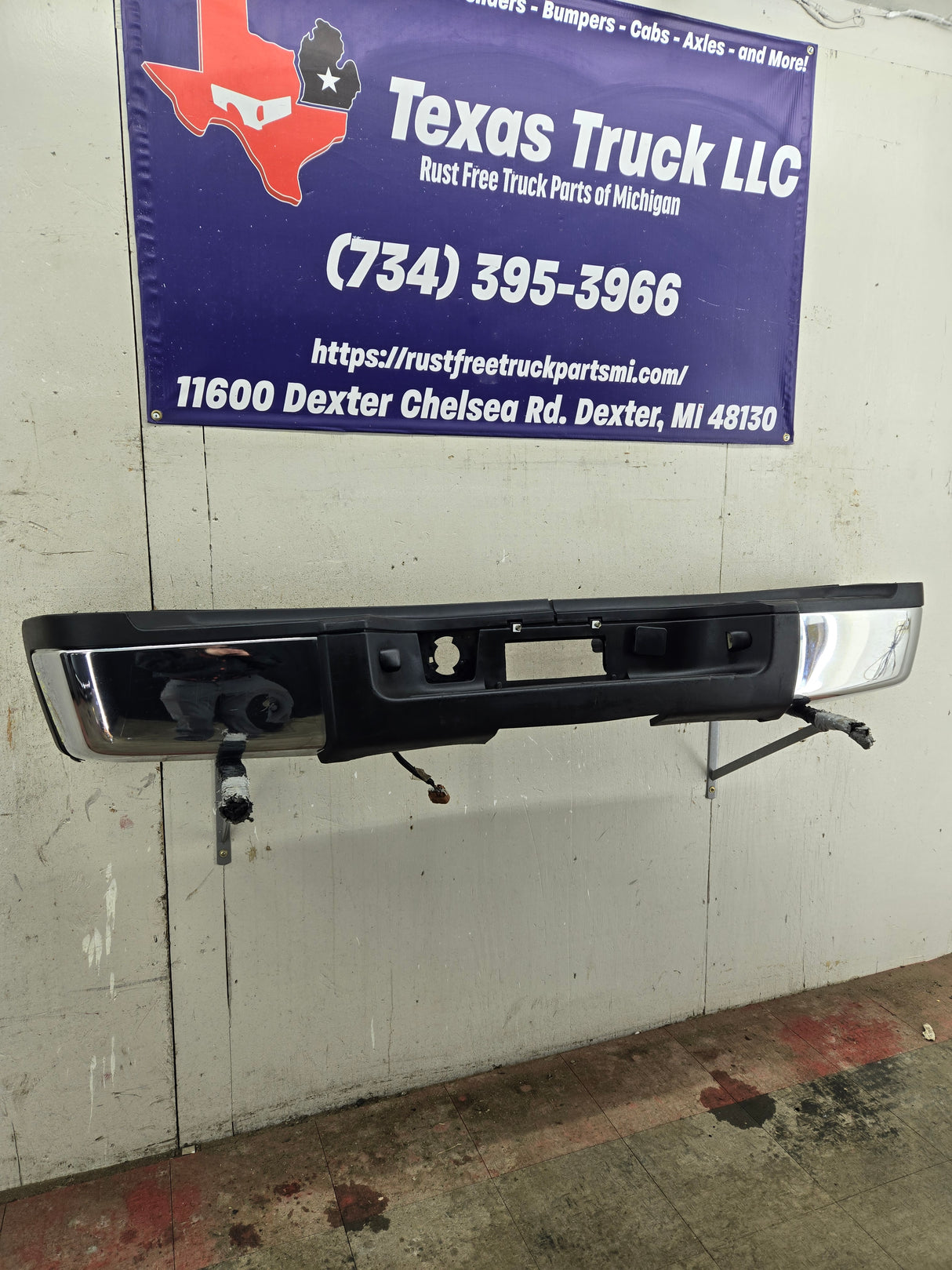 2011-2014 Chevrolet Silverado / GMC Sierra 2500 3500 HD Rear Bumper