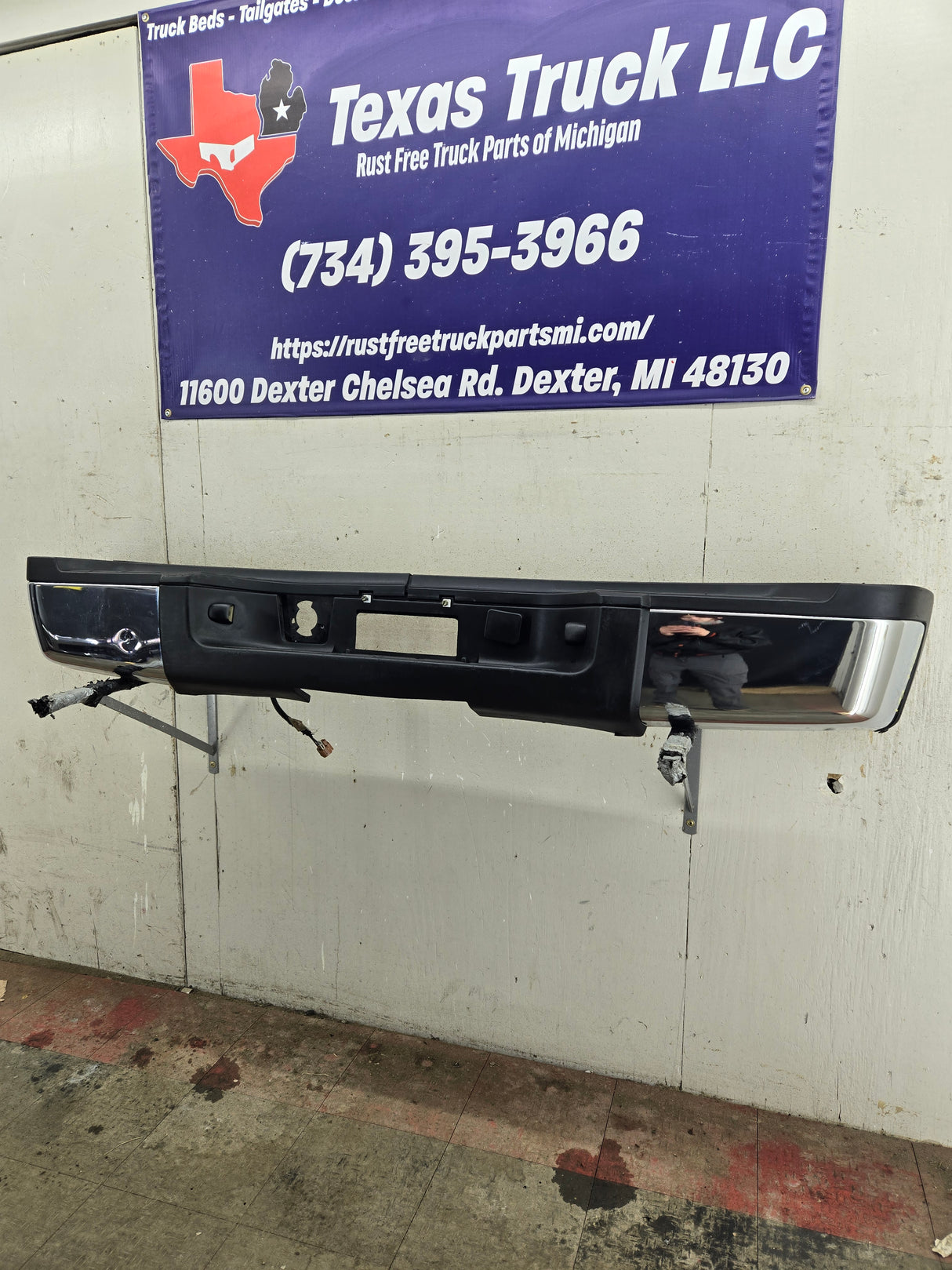 2011-2014 Chevrolet Silverado / GMC Sierra 2500 3500 HD Rear Bumper