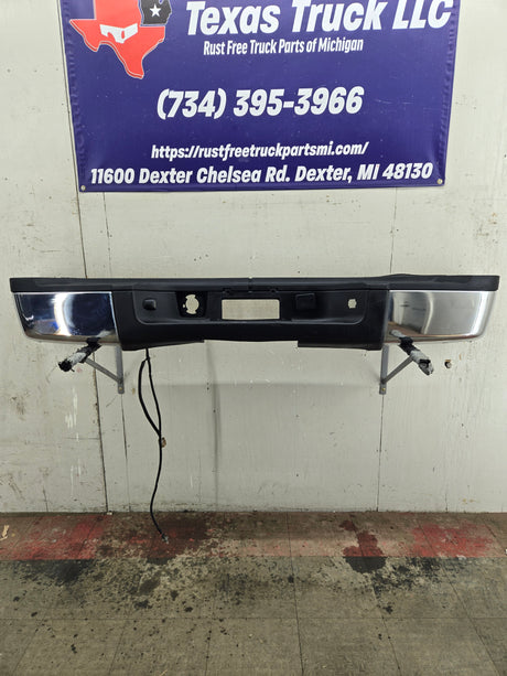2007-2010 Chevrolet Silverado / GMC Sierra 2500 3500 HD Rear Bumper