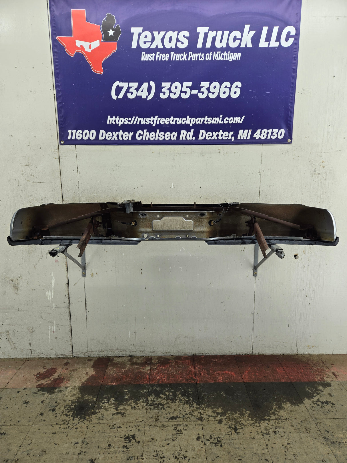1999-2007 Ford Super Duty F250 F350 F450 F550 Rear Bumper