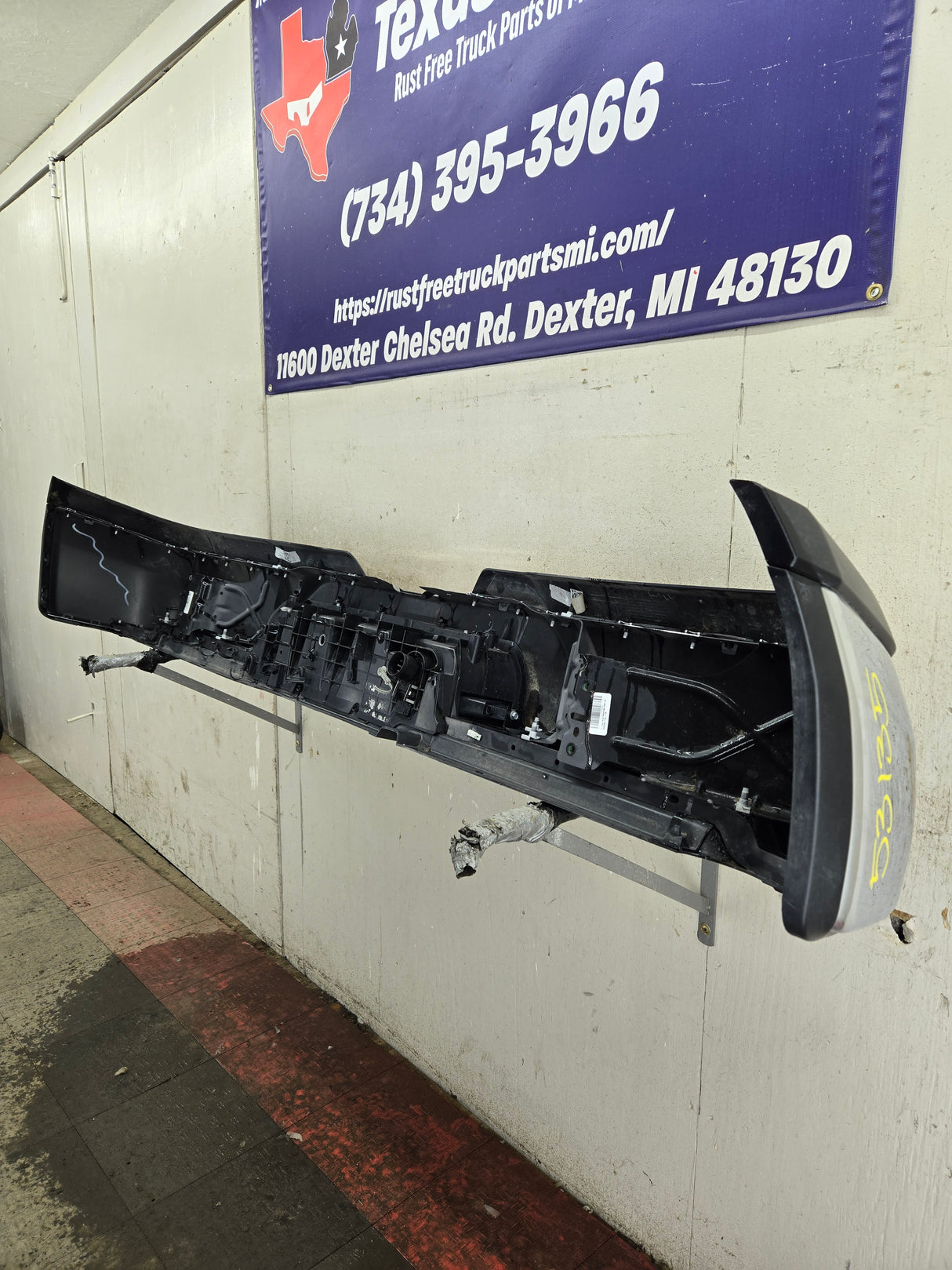 2019-2025 Dodge Ram 2500 3500 5th Gen Rear Bumper