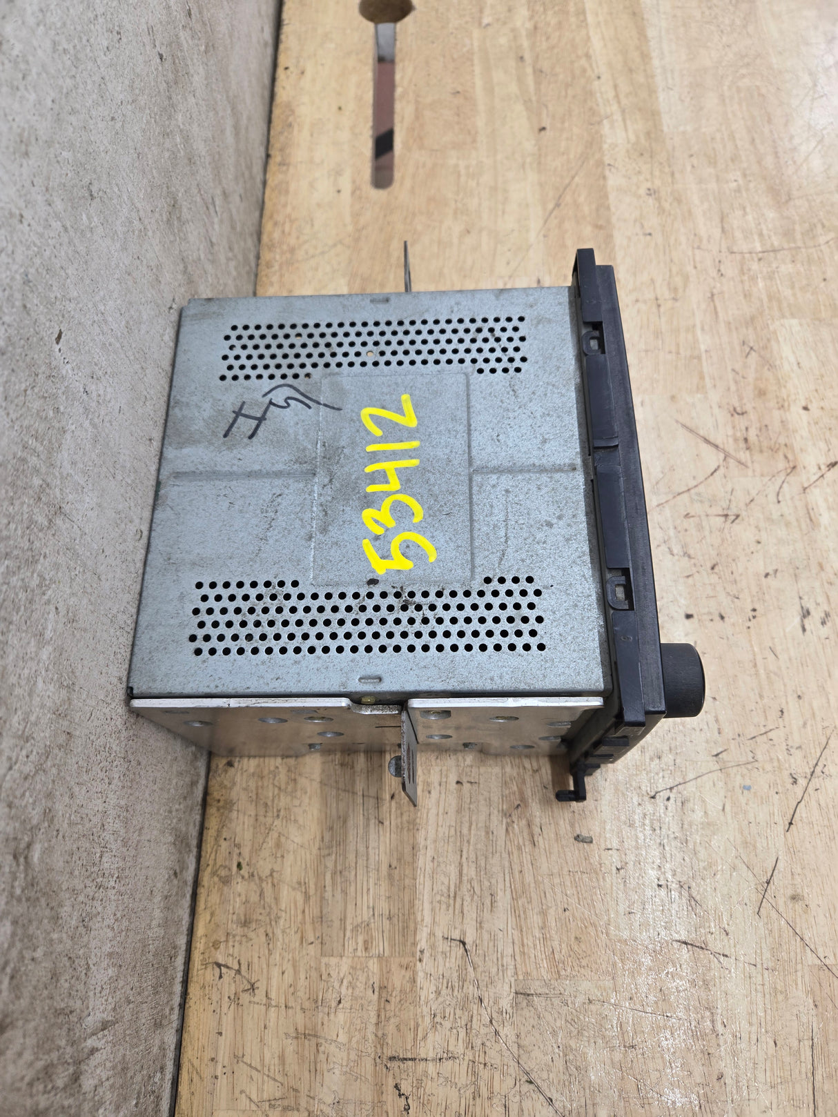 2005-2007 Ford Super Duty F250 F350 F450 F550 Factory Radio Head Unit AM/FM CD OEM 5C3T-18K810-AG