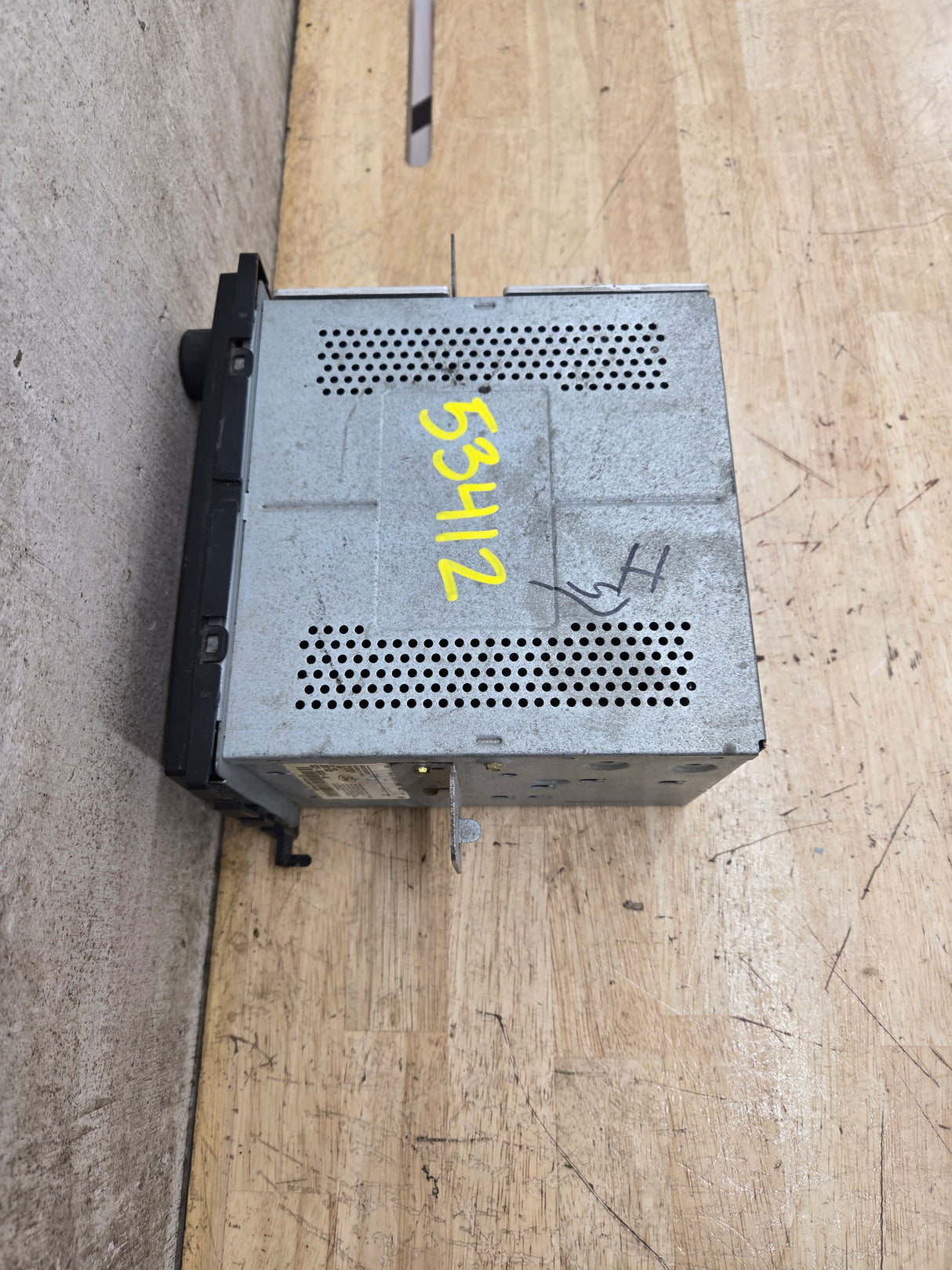 2005-2007 Ford Super Duty F250 F350 F450 F550 Factory Radio Head Unit AM/FM CD OEM 5C3T-18K810-AG