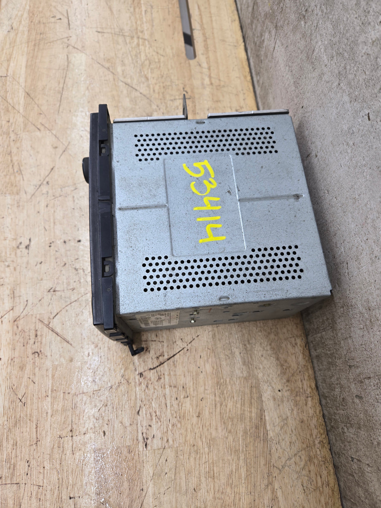 2005-2007 Ford Super Duty F250 F350 F450 F550 Factory Radio Head Unit AM/FM CD OEM 6C3T-18C869-AD