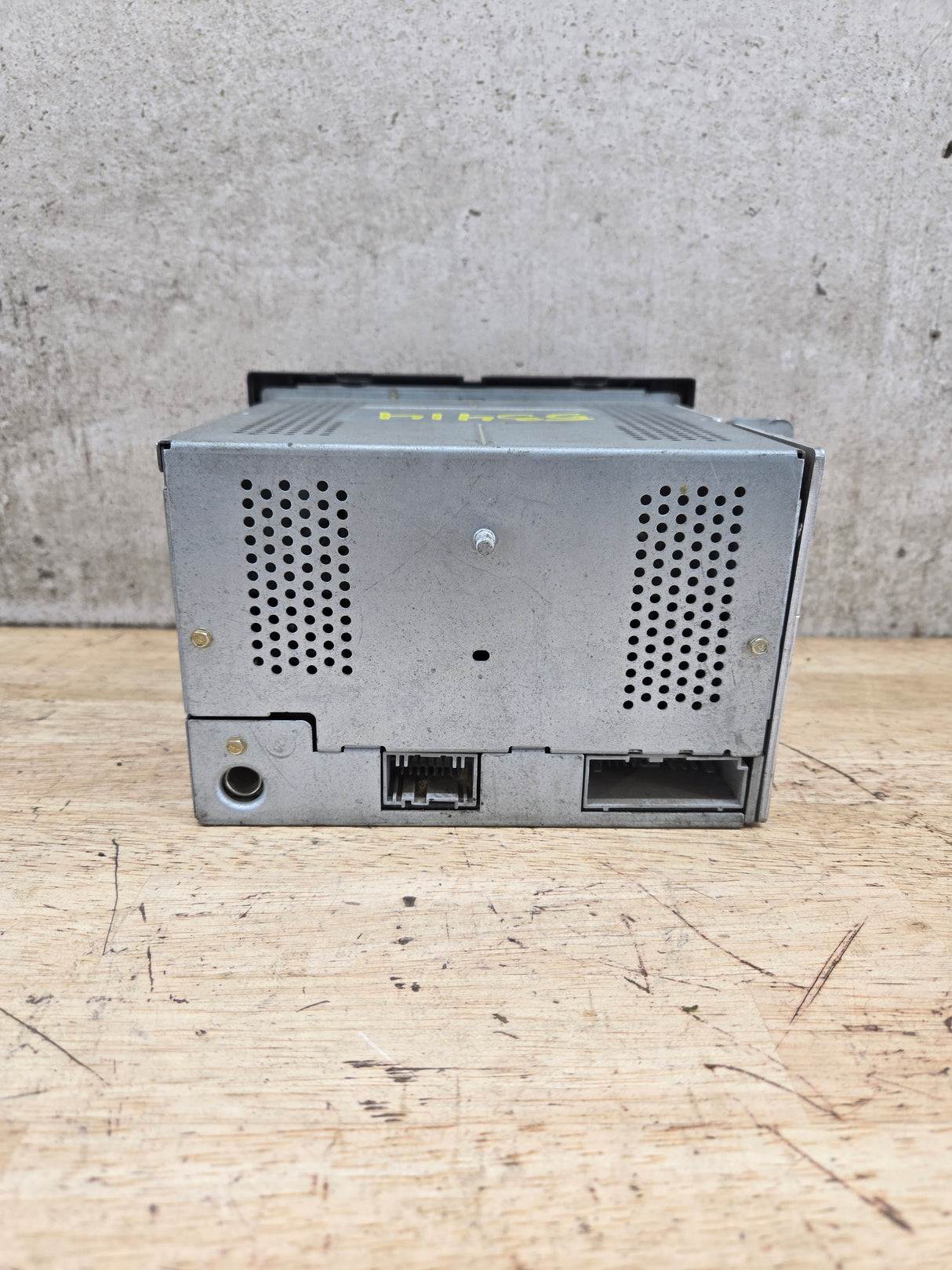 2005-2007 Ford Super Duty F250 F350 F450 F550 Factory Radio Head Unit AM/FM CD OEM 6C3T-18C869-AD