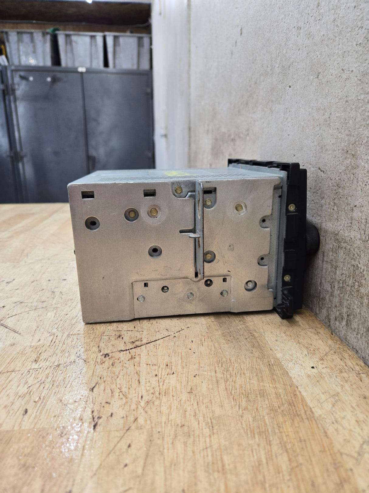 2005-2007 Ford Super Duty F250 F350 F450 F550 Factory Radio Head Unit AM/FM CD OEM 6C3T-18C869-AD