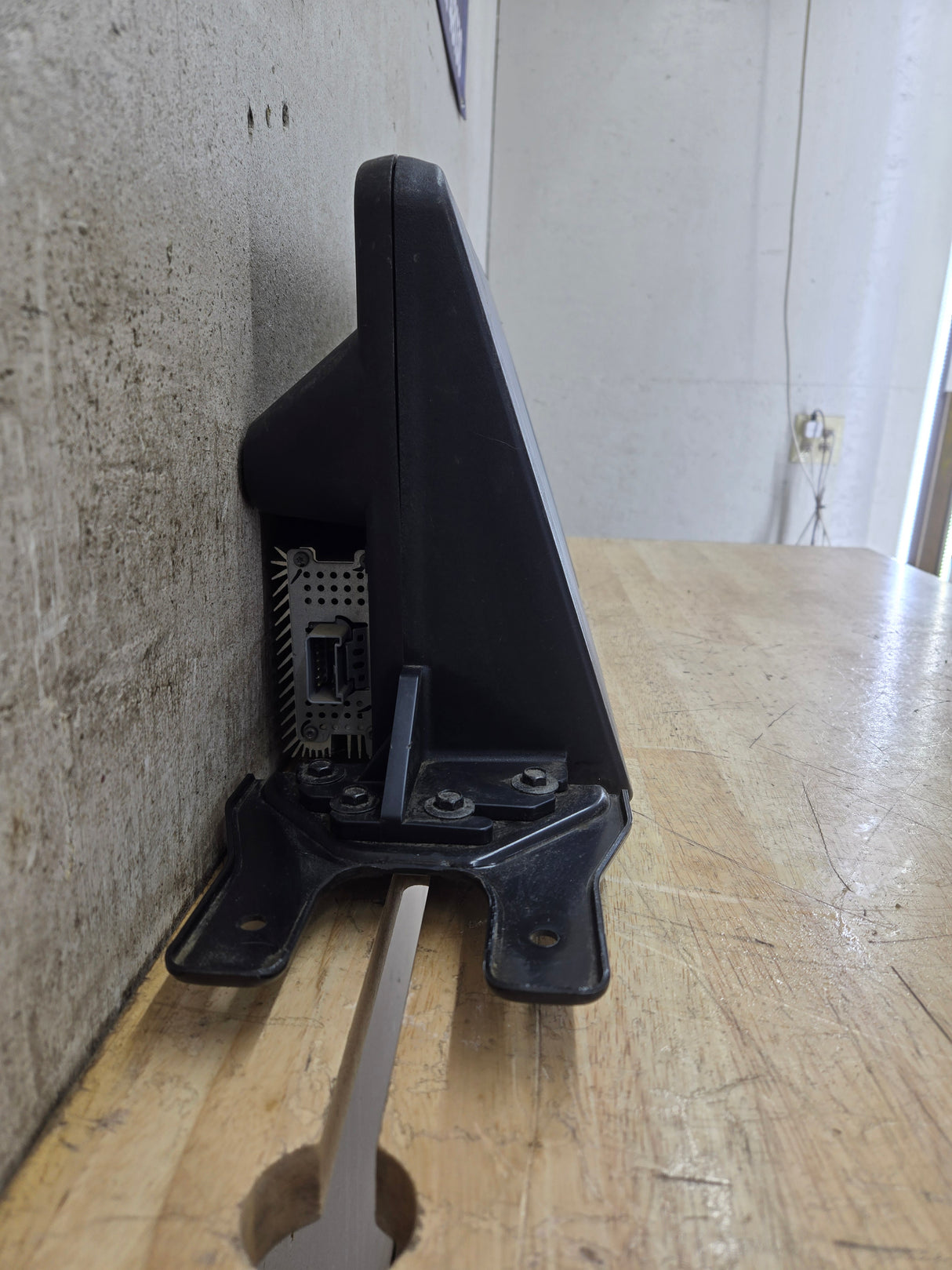 2008-2010 Ford Super Duty F250 F350 Rear Speaker/Subwoofer WITH AMP 9C3T-18C804-AA3GAX OEM