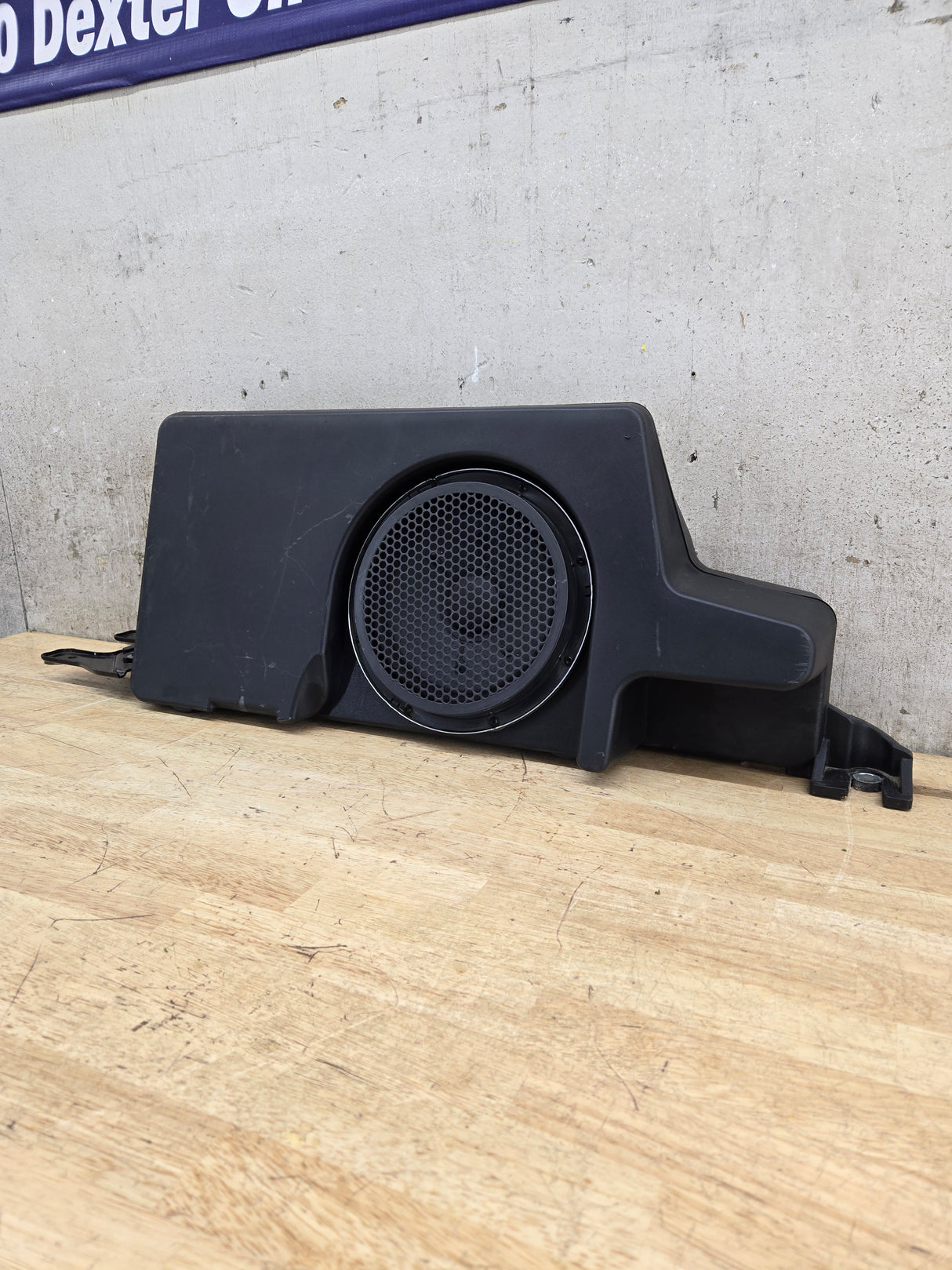 2008-2010 Ford Super Duty F250 F350 Rear Speaker/Subwoofer WITH AMP 9C3T-18C804-AA3GAX OEM