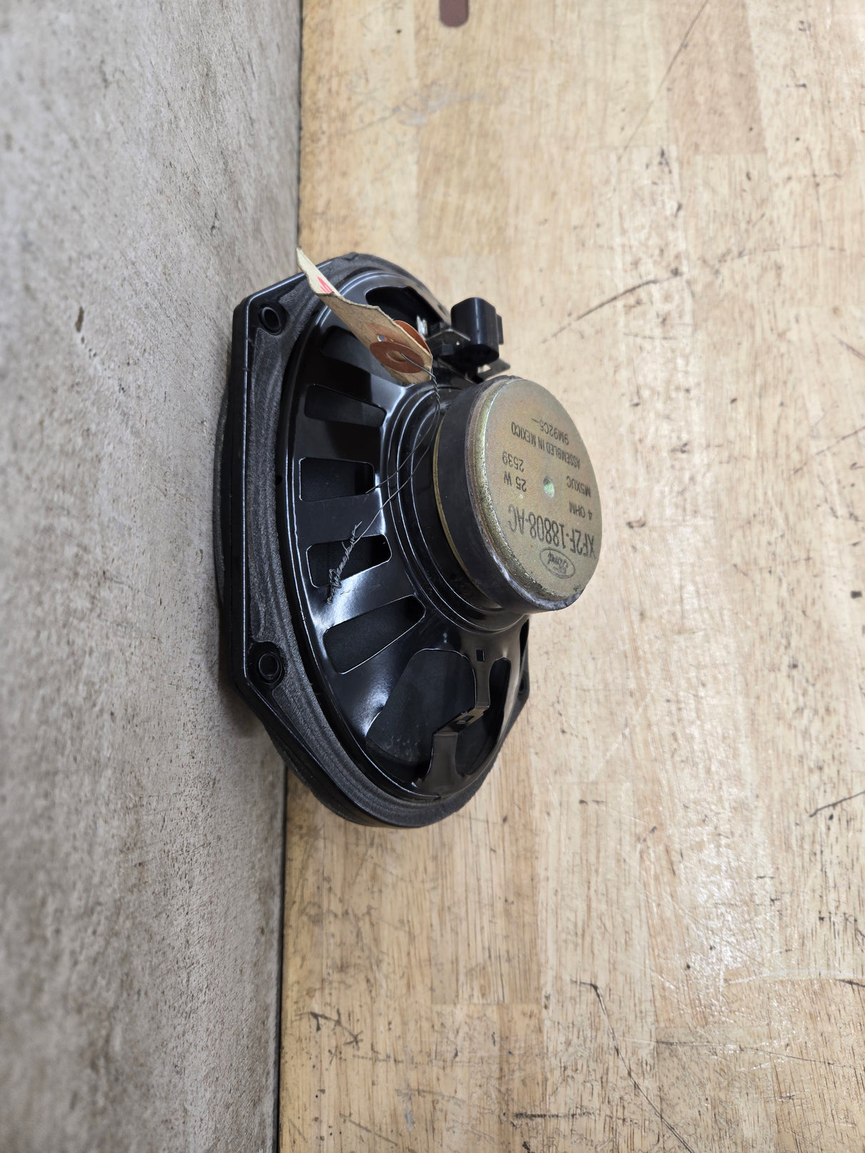 1999-2007 Ford Super Duty F150 F250 F350 F450 F550 Door Speaker XF2F-18808-AC