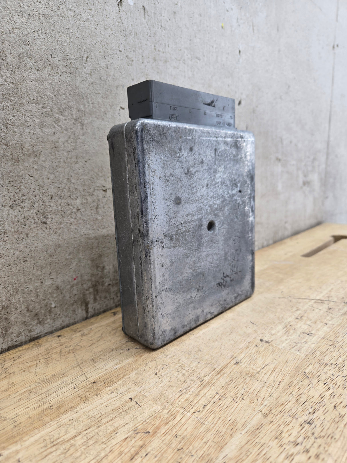 2002 Ford F250 F350 F450 F550 6.8L Triton PCM YEU2 / 2C4A-12A650-YC