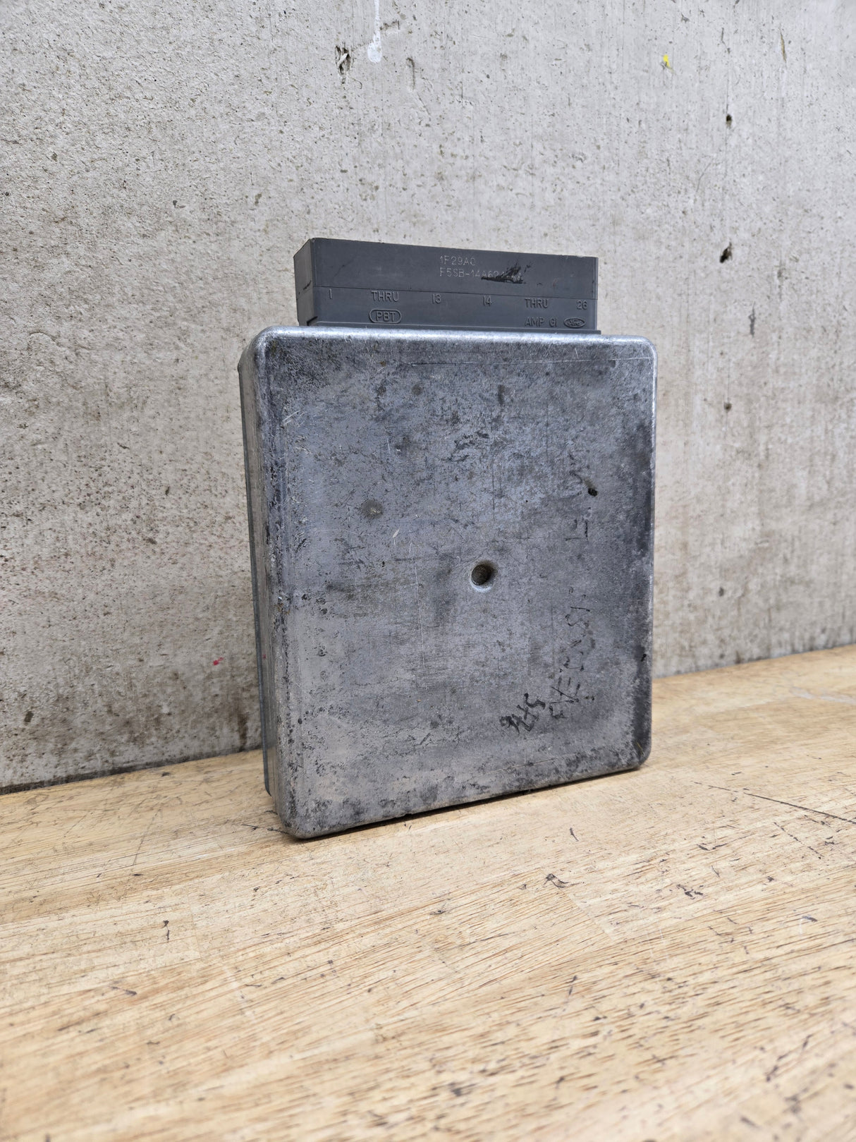 2002 Ford F250 F350 F450 F550 6.8L Triton PCM YEU2 / 2C4A-12A650-YC