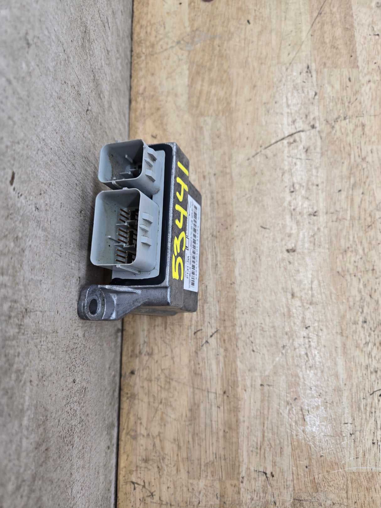 2005-2007 Ford Electronic Crash Sensor Control Module OEM p131-NA / 5C3A-14B321-BB