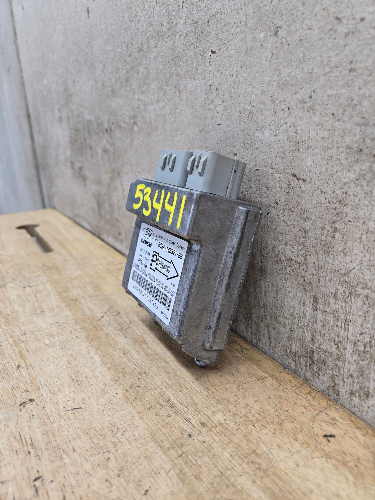 2005-2007 Ford Electronic Crash Sensor Control Module OEM p131-NA / 5C3A-14B321-BB