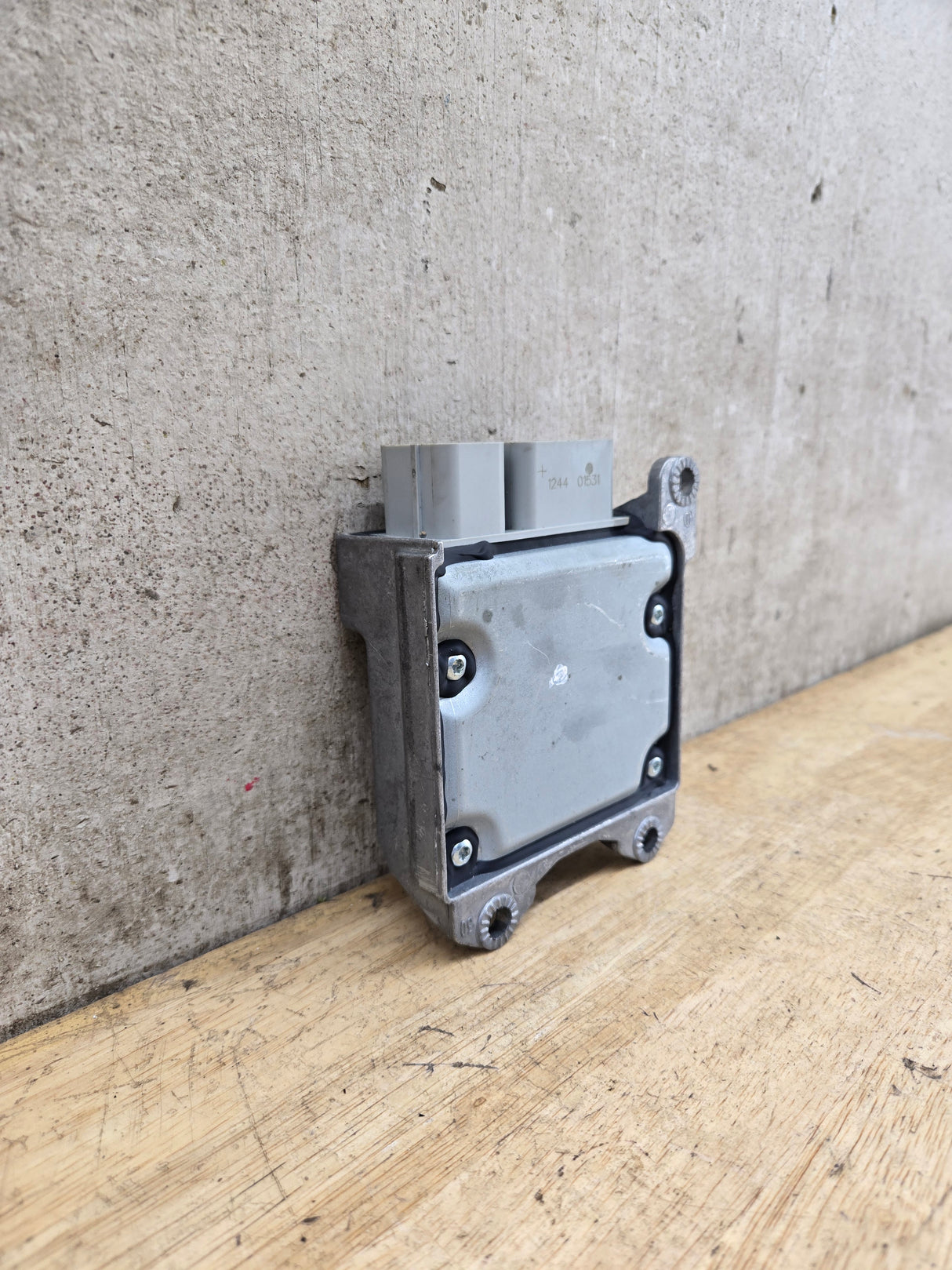 2005-2007 Ford Electronic Crash Sensor Control Module OEM p131-NA / 5C3A-14B321-BB