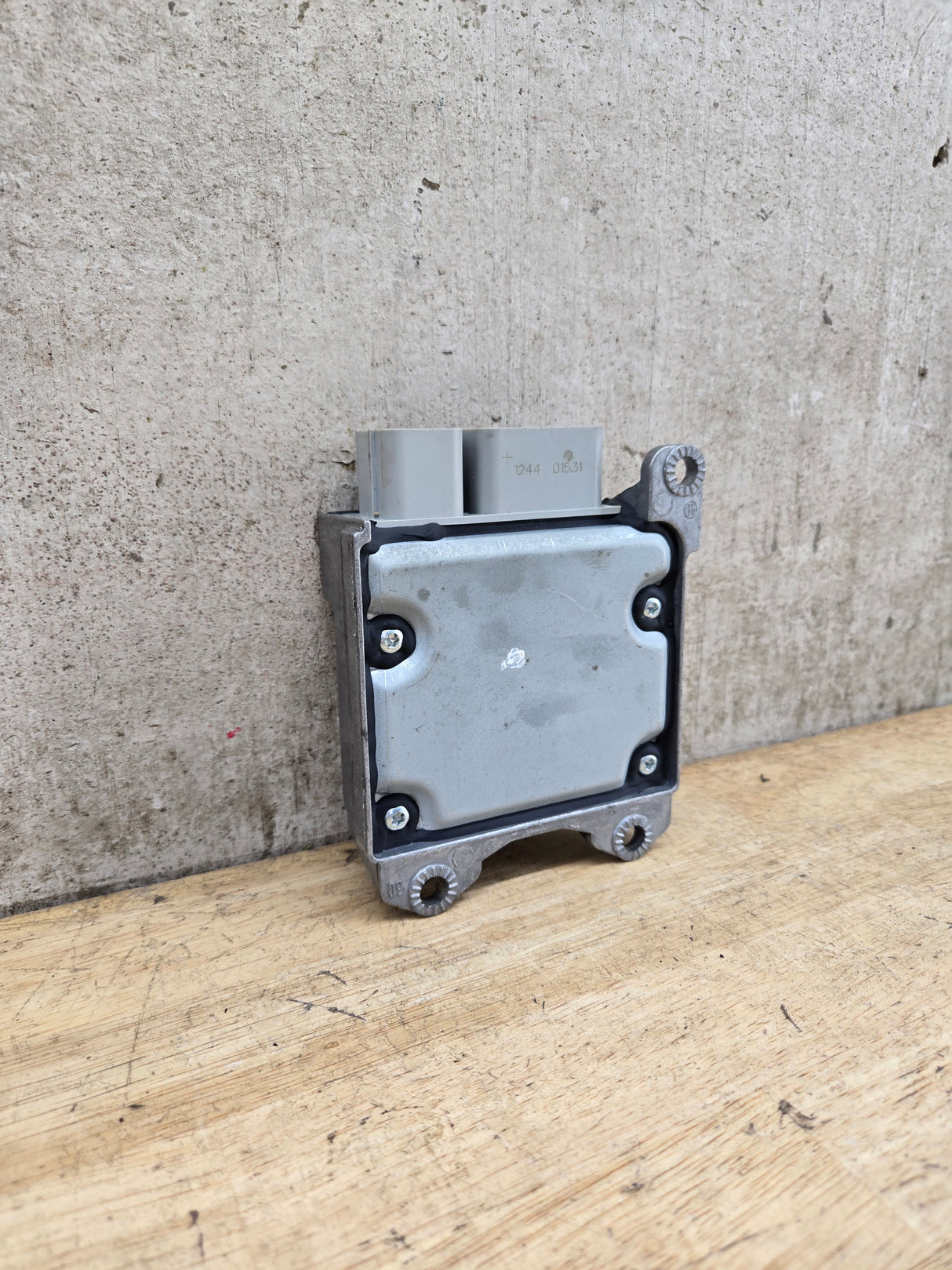 2005-2007 Ford Electronic Crash Sensor Control Module OEM p131-NA / 5C3A-14B321-BB