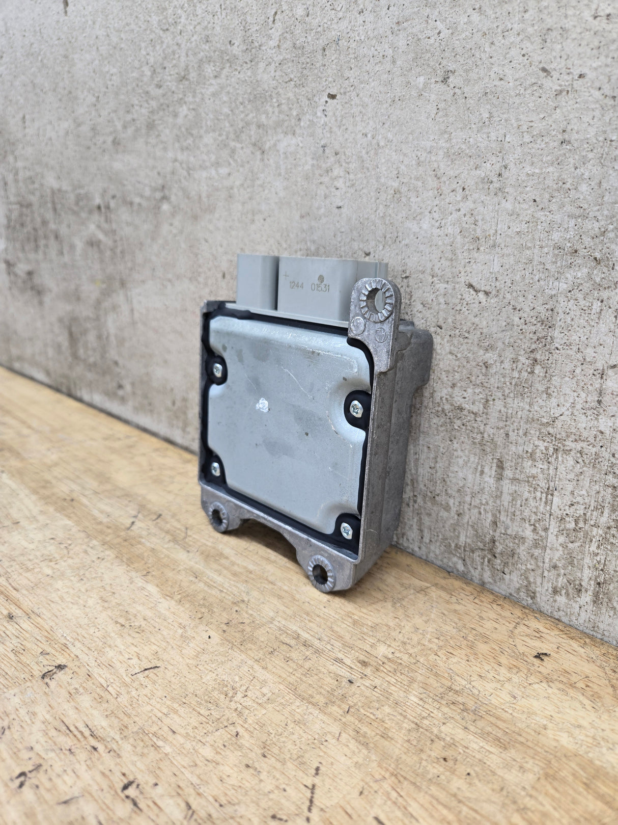 2005-2007 Ford Electronic Crash Sensor Control Module OEM p131-NA / 5C3A-14B321-BB