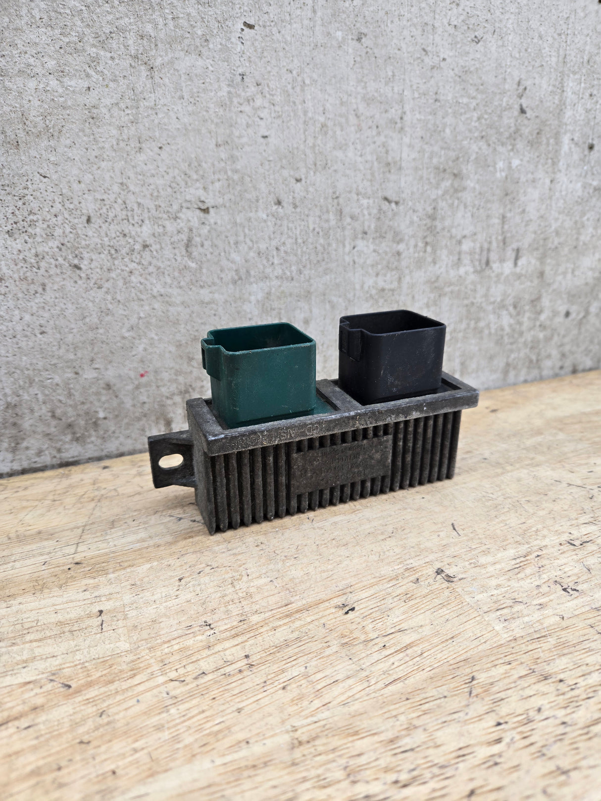 2000-2010 OEM Motocraft Diesel Glow Plug Module Relay Switch for 7.3L 6.0L 6.4L Powerstroke