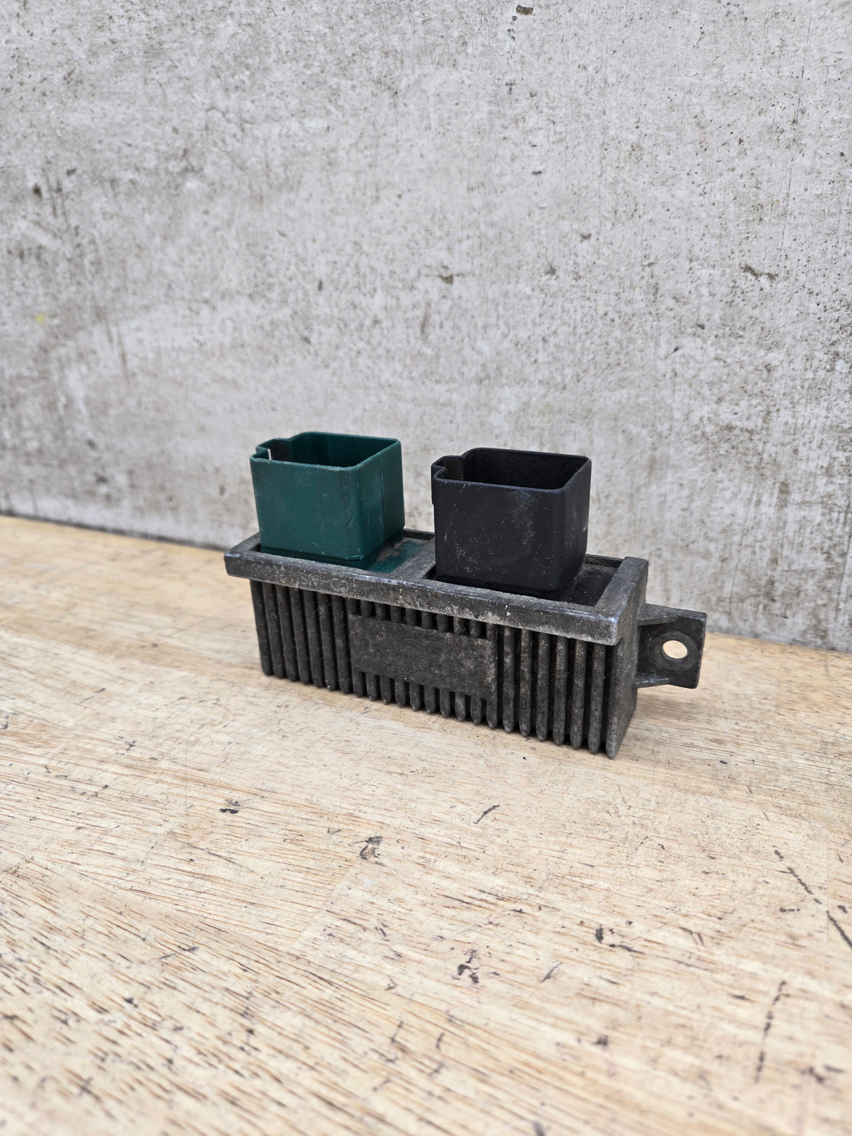 2000-2010 OEM Motocraft Diesel Glow Plug Module Relay Switch for 7.3L 6.0L 6.4L Powerstroke