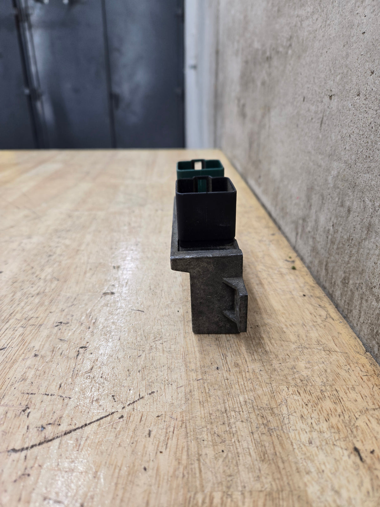 2000-2010 OEM Motocraft Diesel Glow Plug Module Relay Switch for 7.3L 6.0L 6.4L Powerstroke