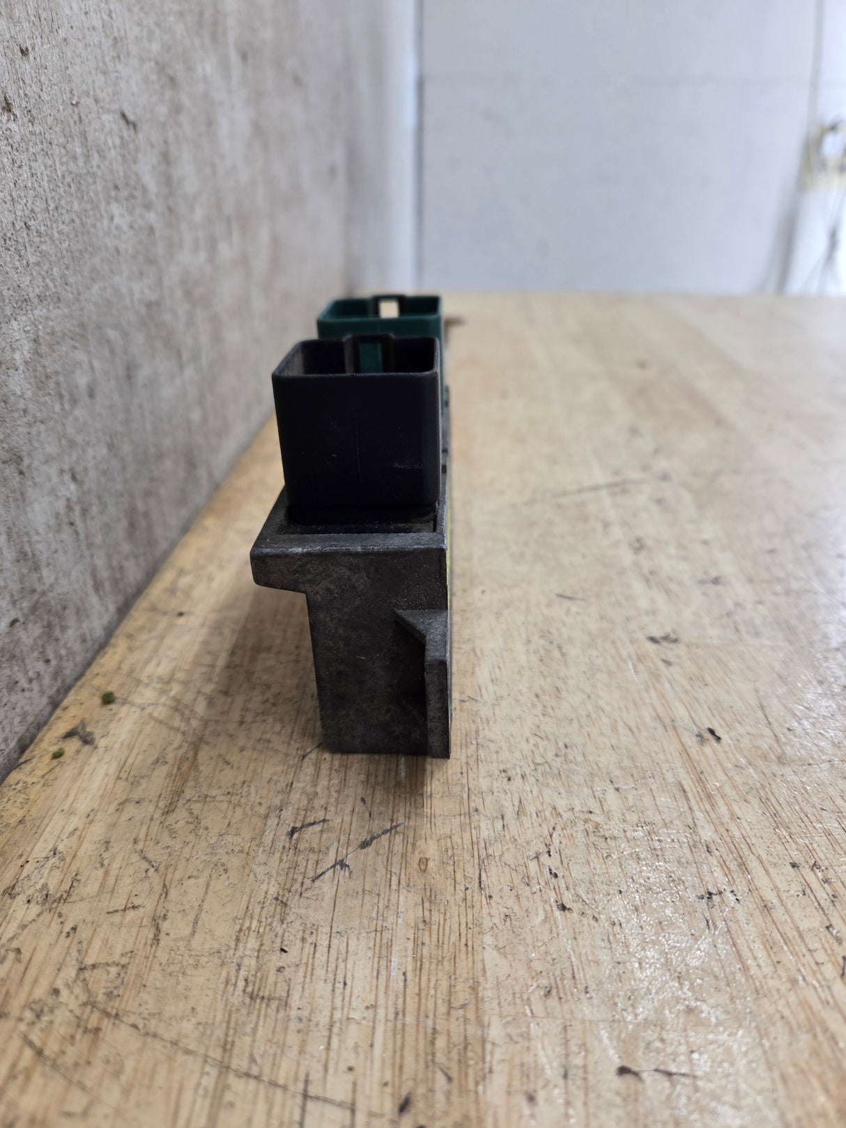 2000-2010 OEM Motocraft Diesel Glow Plug Module Relay Switch for 7.3L 6.0L 6.4L Powerstroke