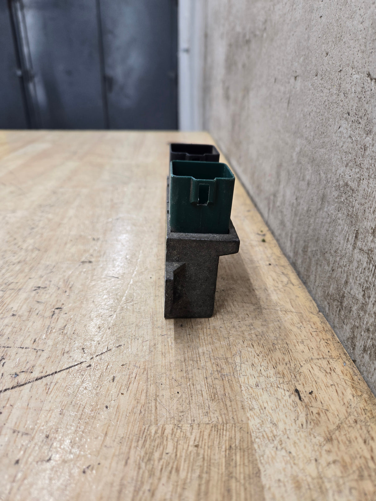 2000-2010 OEM Motocraft Diesel Glow Plug Module Relay Switch for 7.3L 6.0L 6.4L Powerstroke