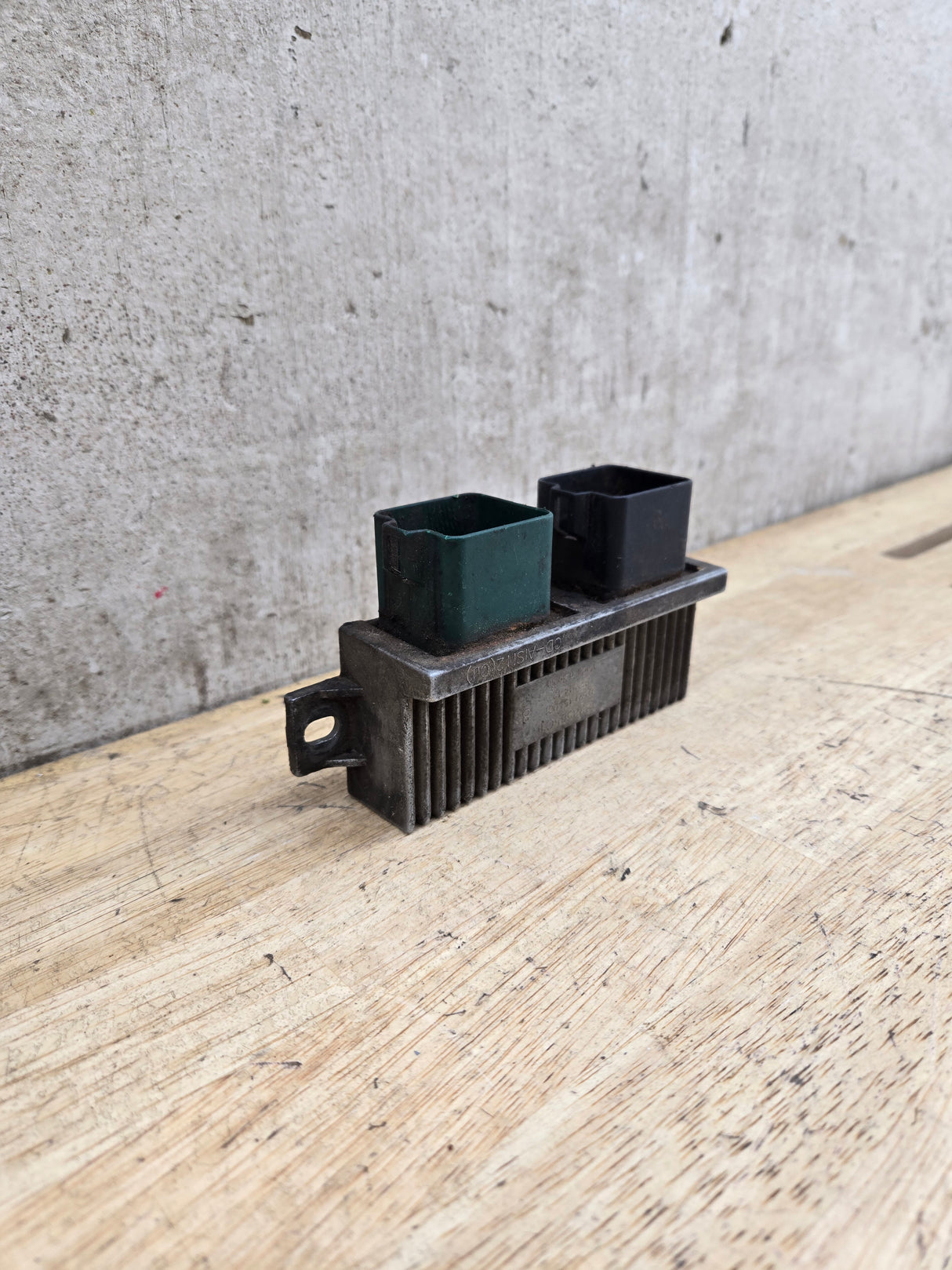 2000-2010 OEM Motocraft Diesel Glow Plug Module Relay Switch for 7.3L 6.0L 6.4L Powerstroke