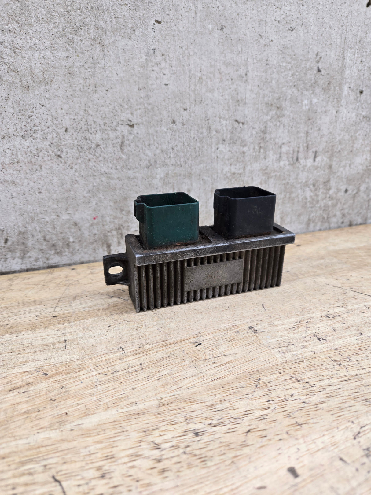 2000-2010 OEM Motocraft Diesel Glow Plug Module Relay Switch for 7.3L 6.0L 6.4L Powerstroke