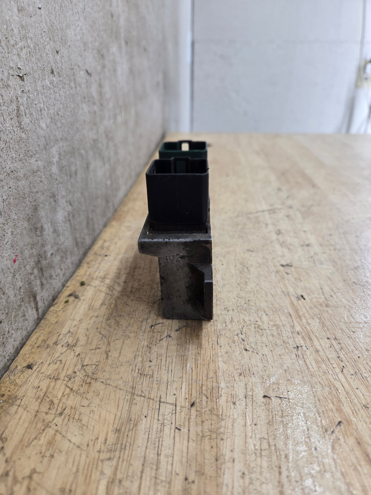 2000-2010 OEM Motocraft Diesel Glow Plug Module Relay Switch for 7.3L 6.0L 6.4L Powerstroke