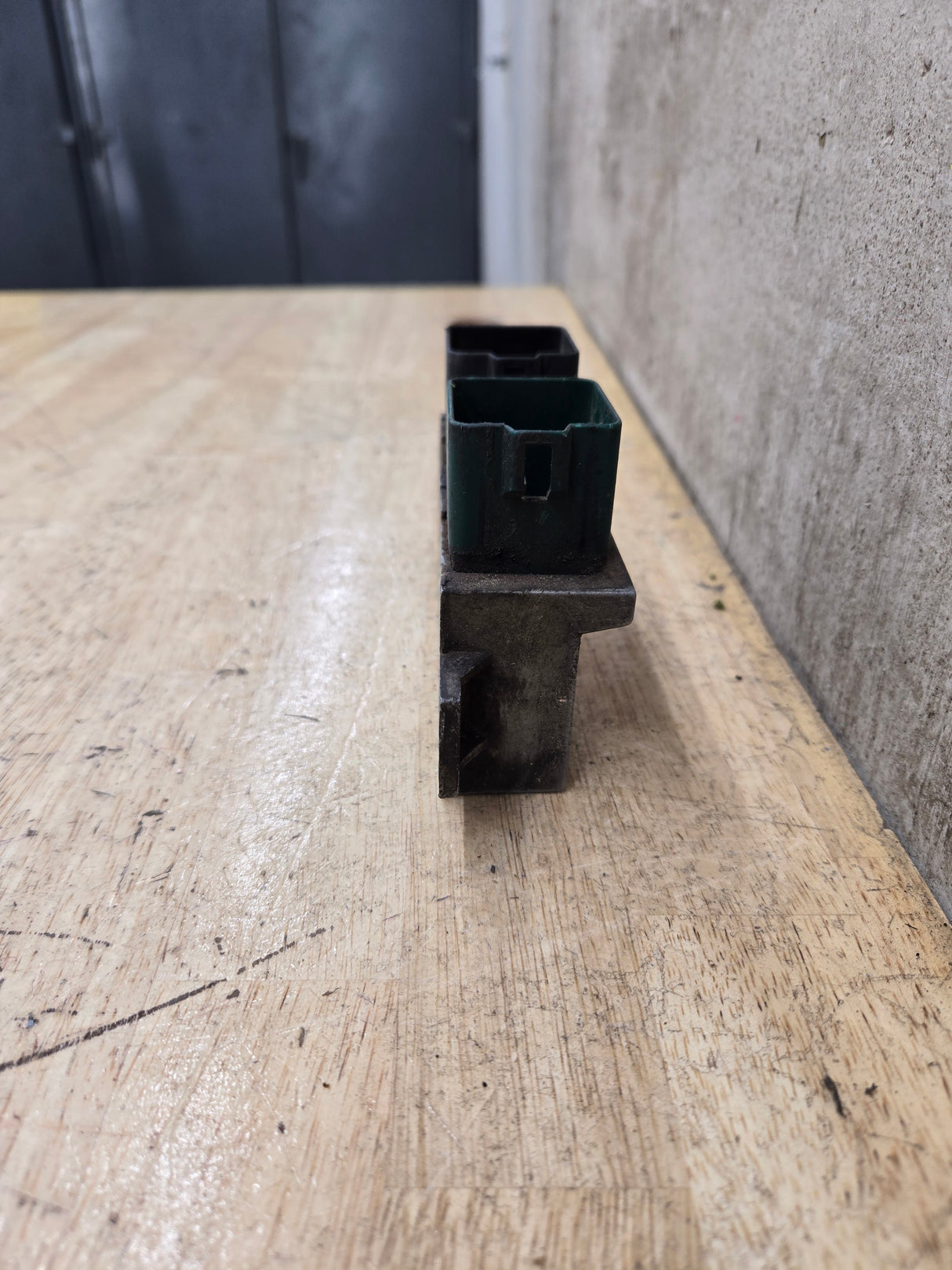 2000-2010 OEM Motocraft Diesel Glow Plug Module Relay Switch for 7.3L 6.0L 6.4L Powerstroke