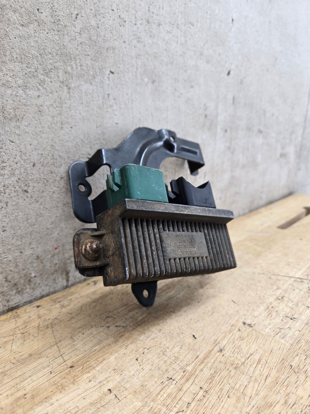 2000-2010 OEM Motocraft Diesel Glow Plug Module Relay Switch for 7.3L 6.0L 6.4L Powerstroke