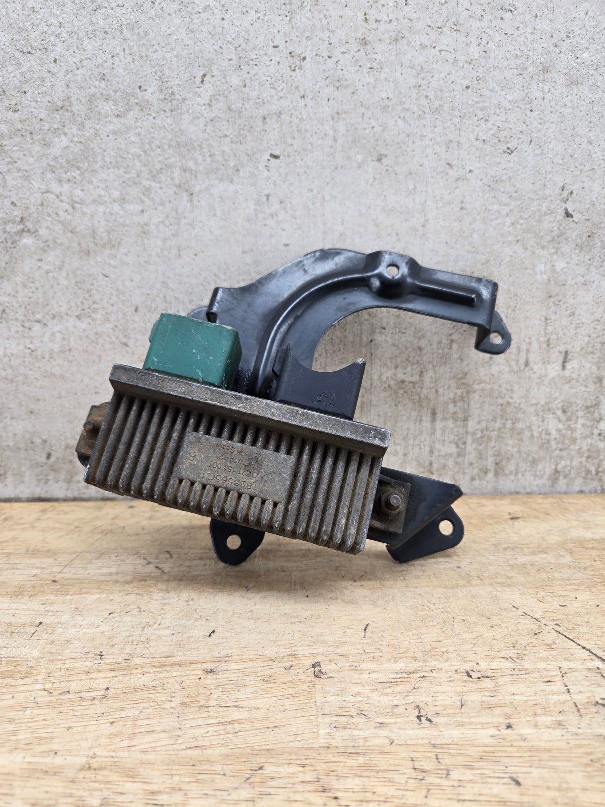 2000-2010 OEM Motocraft Diesel Glow Plug Module Relay Switch for 7.3L 6.0L 6.4L Powerstroke