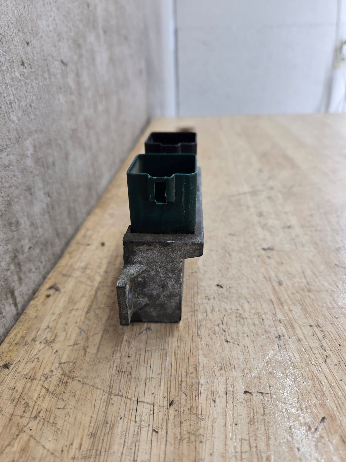 2000-2010 OEM Motocraft Diesel Glow Plug Module Relay Switch for 7.3L 6.0L 6.4L Powerstroke