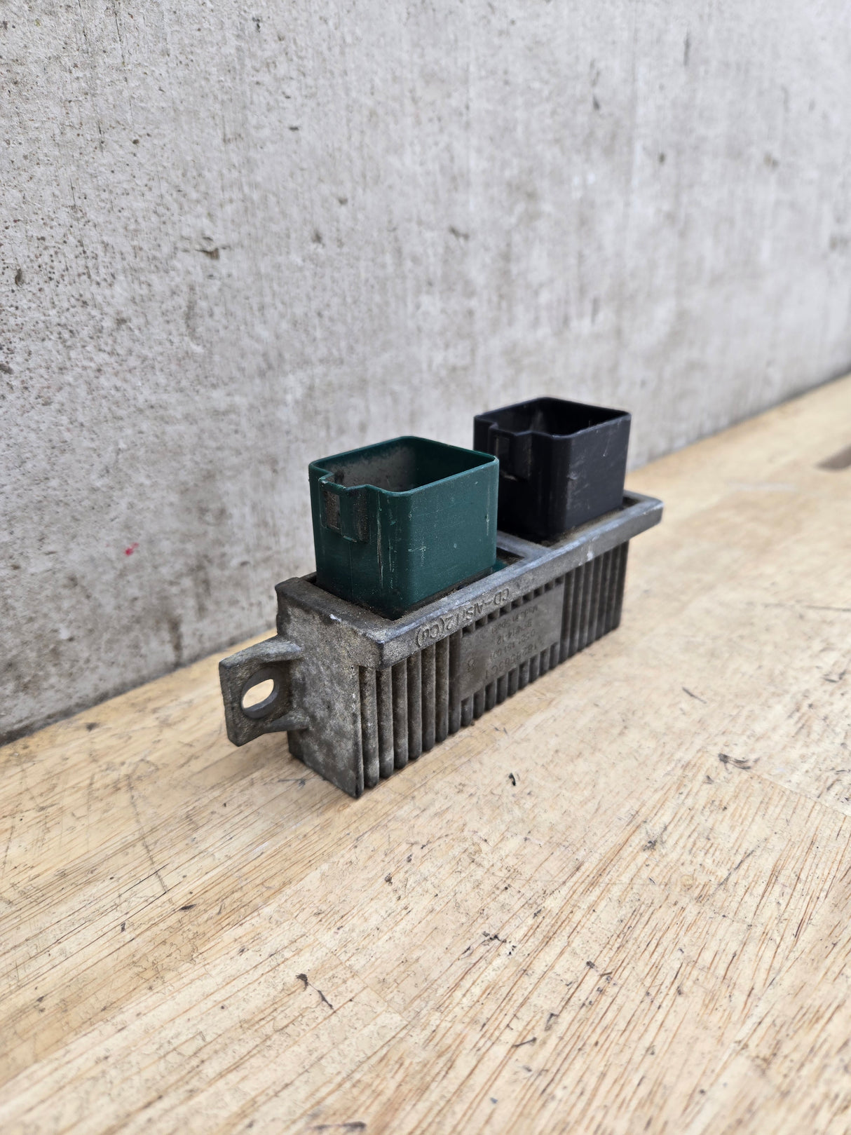 2000-2010 OEM Motocraft Diesel Glow Plug Module Relay Switch for 7.3L 6.0L 6.4L Powerstroke