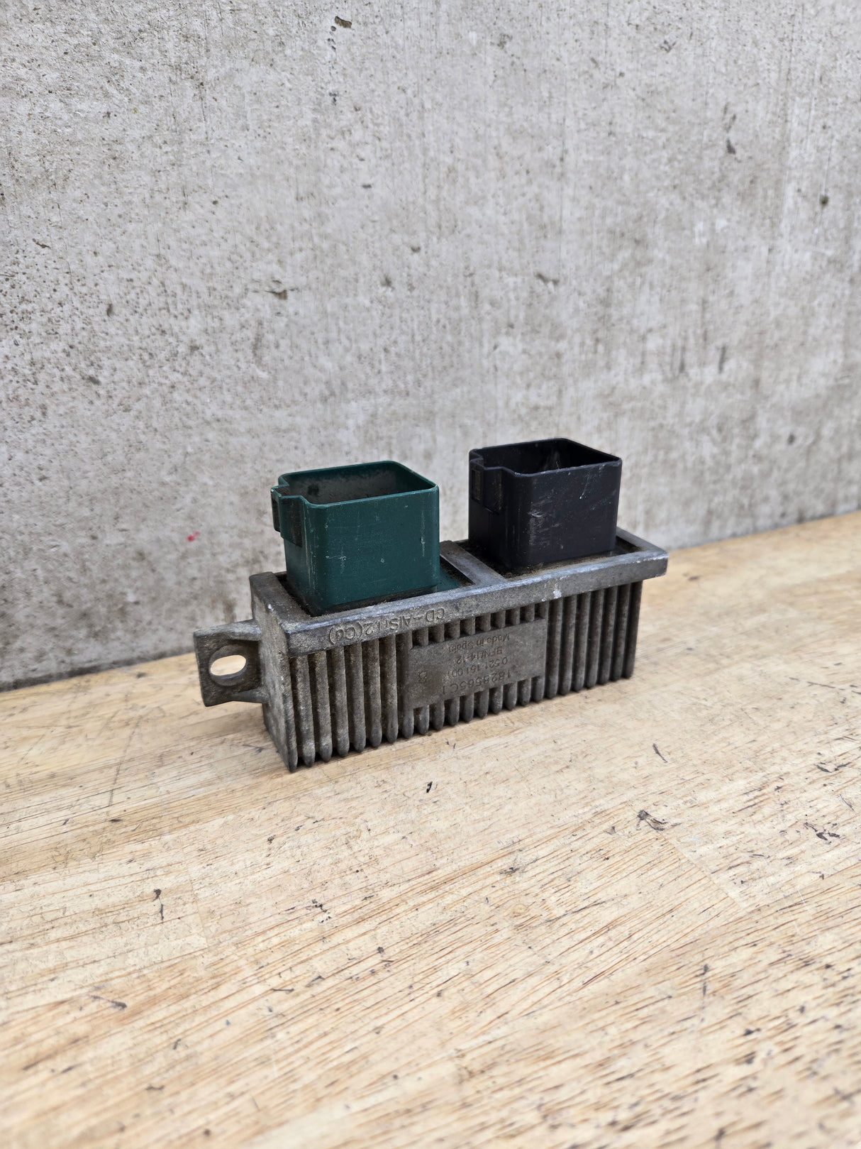 2000-2010 OEM Motocraft Diesel Glow Plug Module Relay Switch for 7.3L 6.0L 6.4L Powerstroke