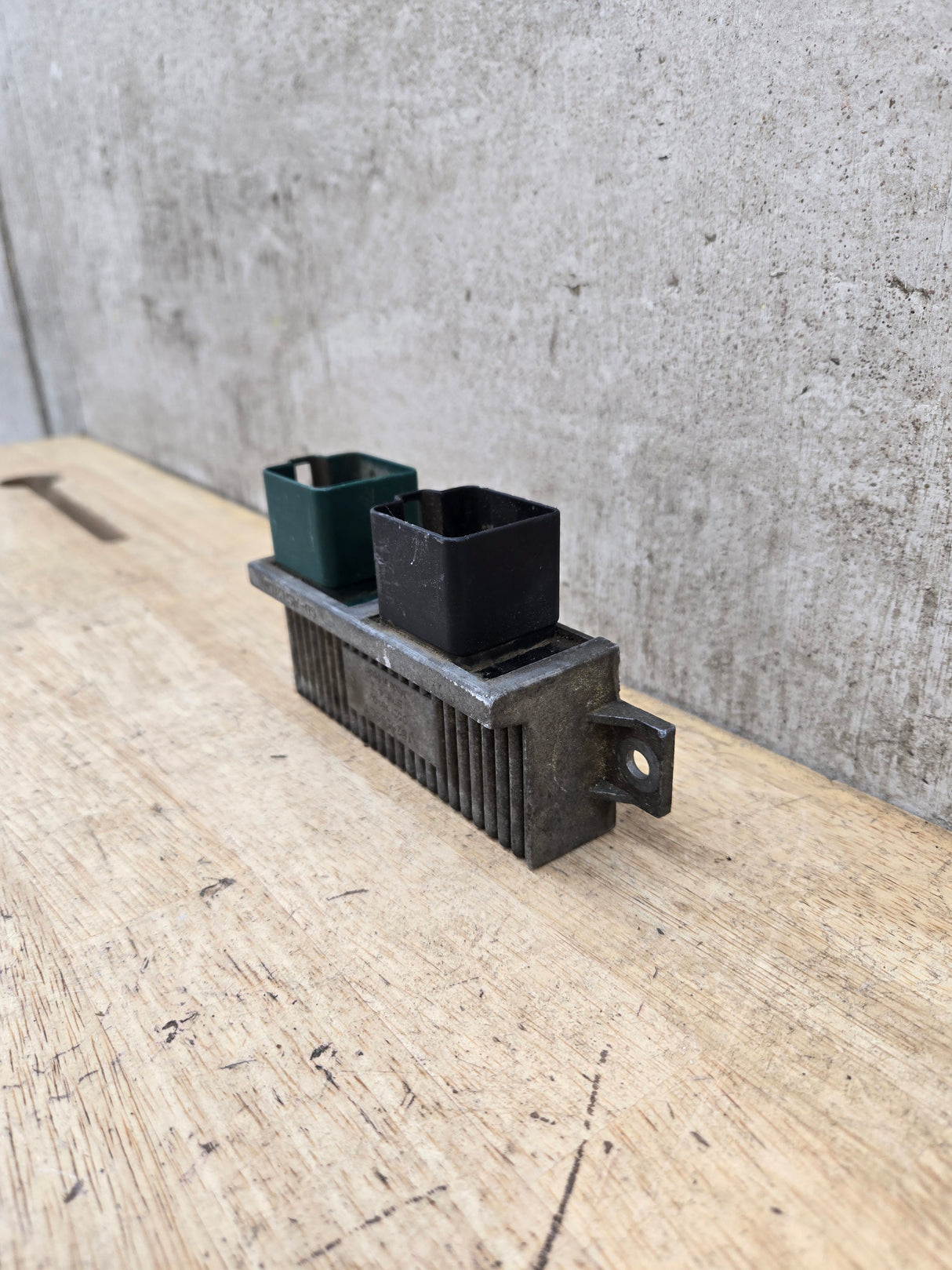 2000-2010 OEM Motocraft Diesel Glow Plug Module Relay Switch for 7.3L 6.0L 6.4L Powerstroke