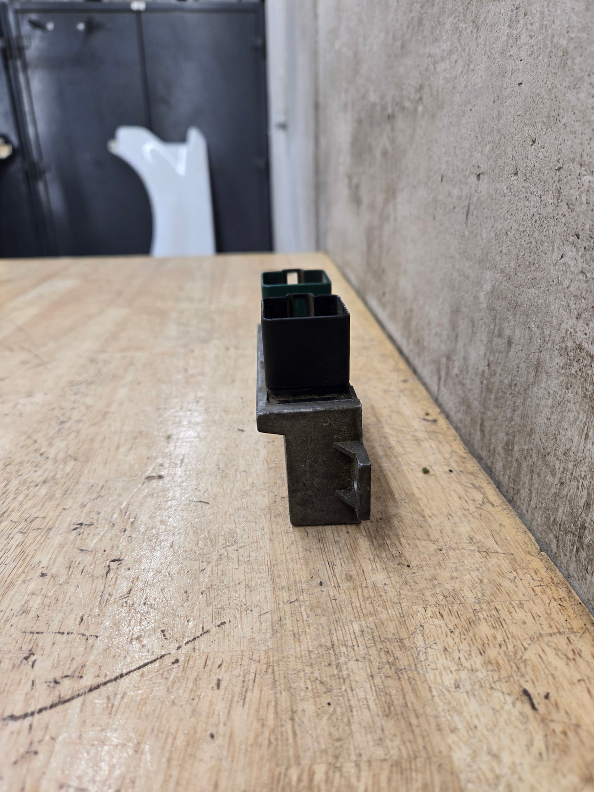 2000-2010 OEM Motocraft Diesel Glow Plug Module Relay Switch for 7.3L 6.0L 6.4L Powerstroke