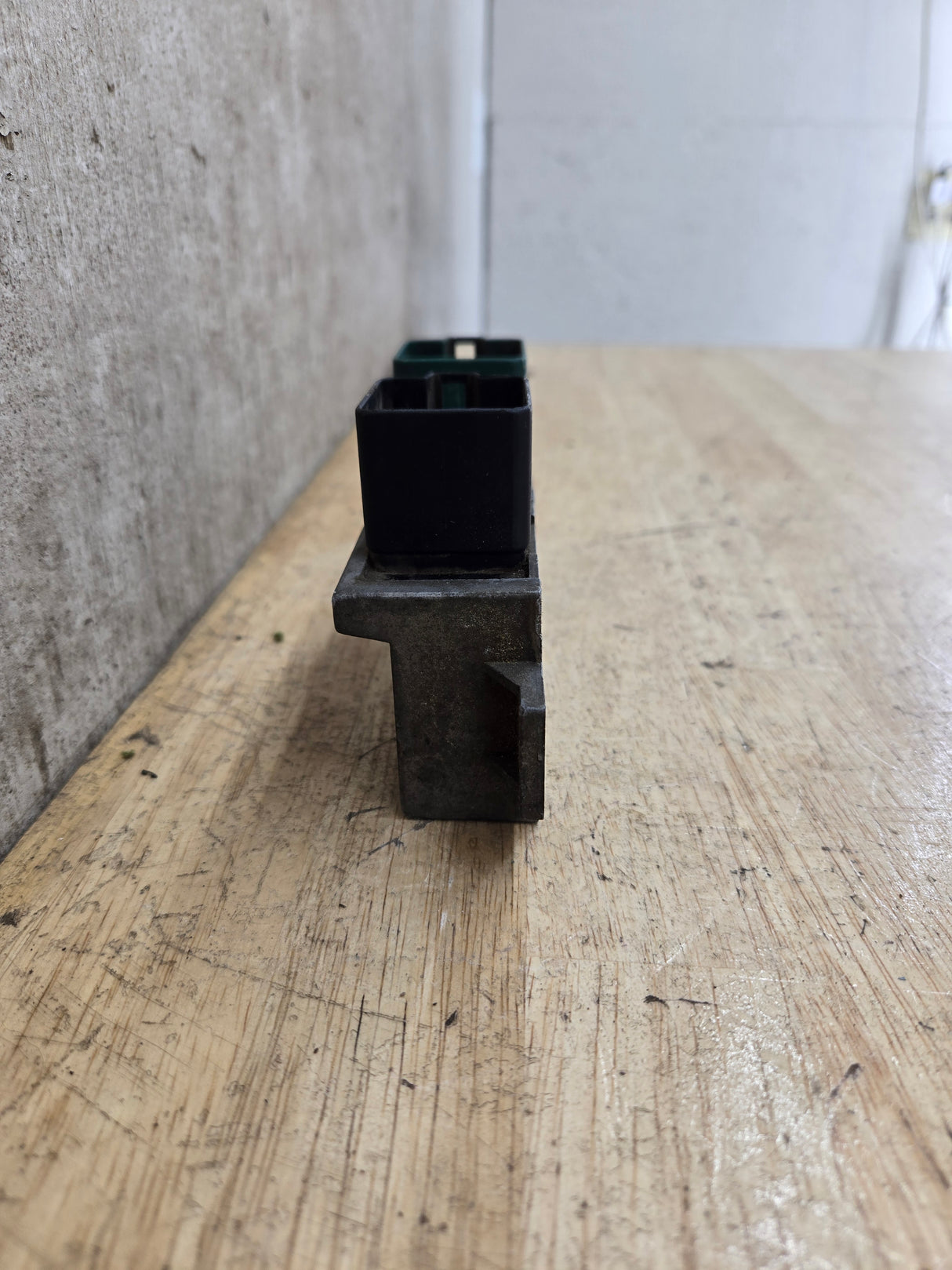 2000-2010 OEM Motocraft Diesel Glow Plug Module Relay Switch for 7.3L 6.0L 6.4L Powerstroke