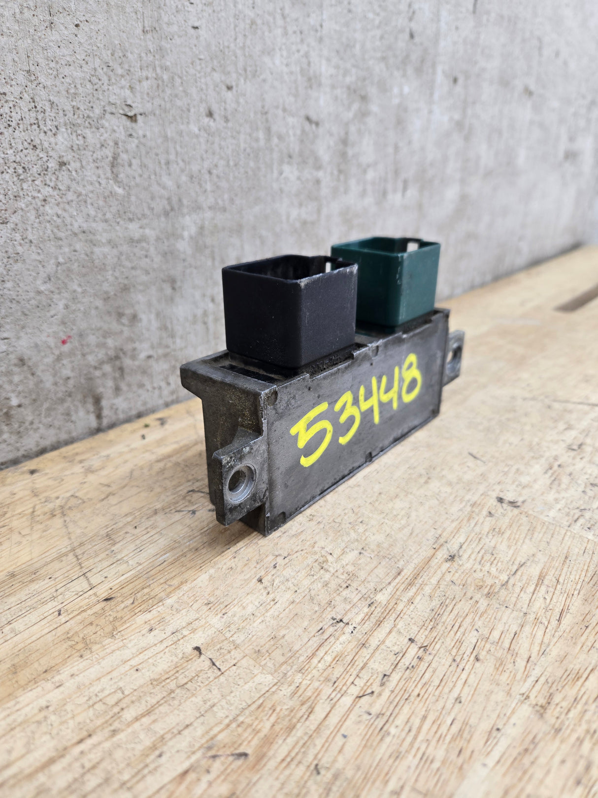 2000-2010 OEM Motocraft Diesel Glow Plug Module Relay Switch for 7.3L 6.0L 6.4L Powerstroke