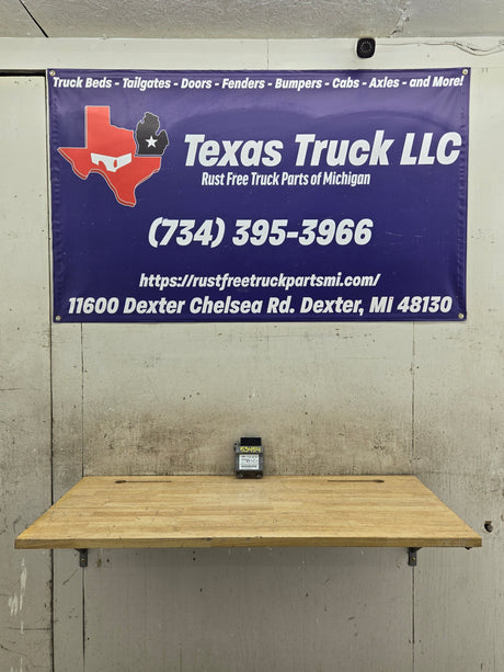 2000 Ford Electronic Crash Sensor Control Module OEM p131 / YC3A-14B321-BB