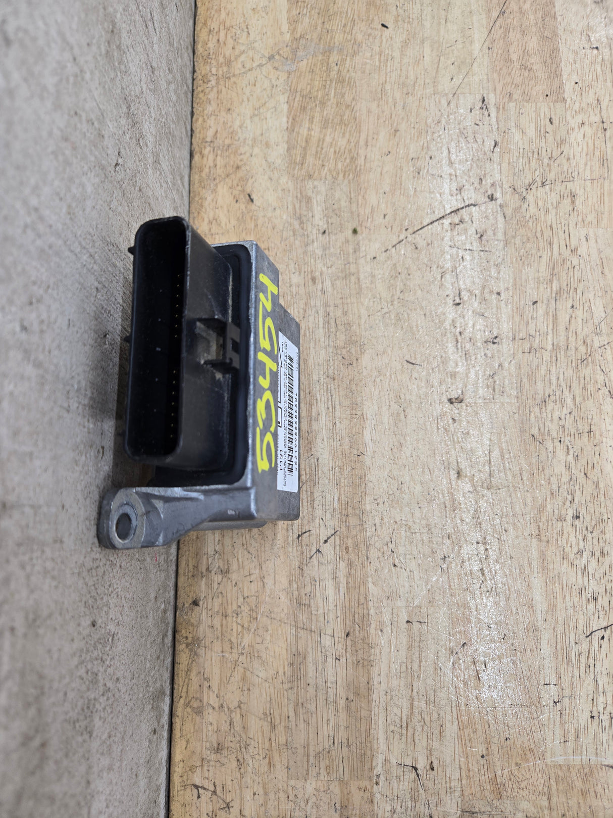 2000 Ford Electronic Crash Sensor Control Module OEM p131 / YC3A-14B321-BB