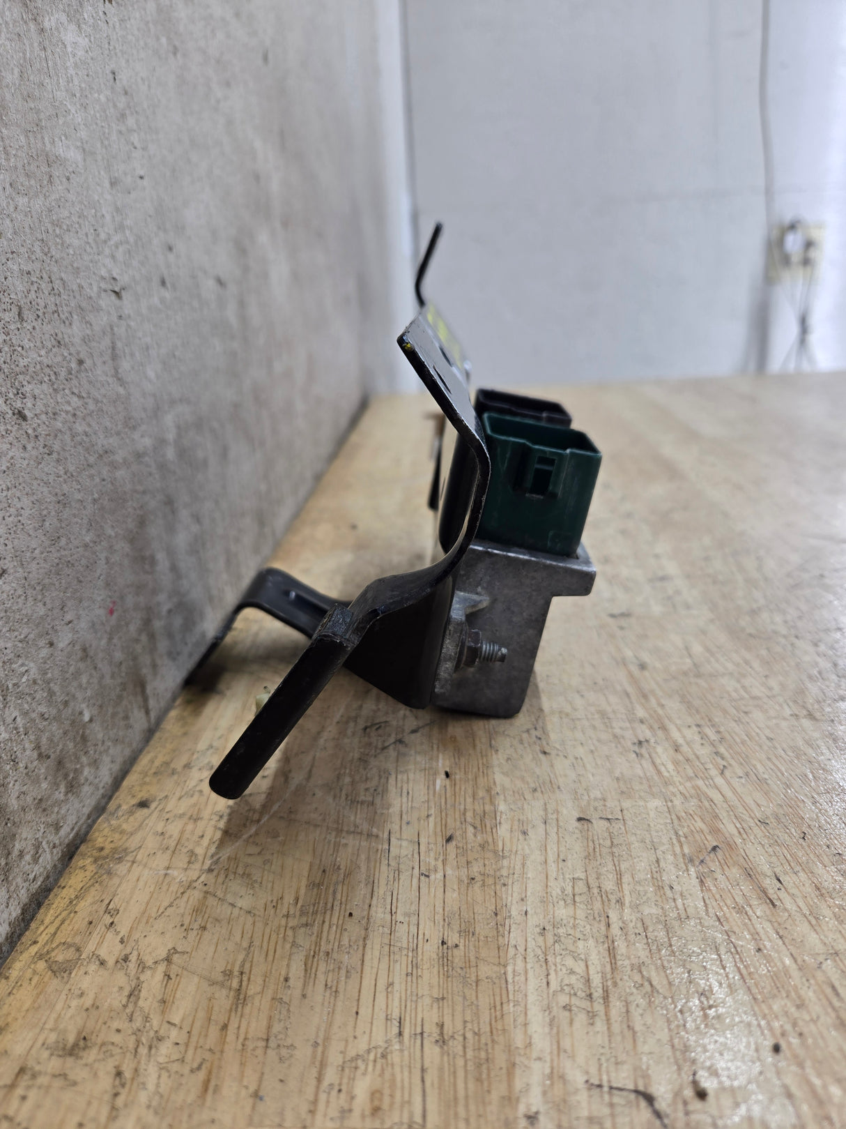 2000-2010 OEM Motocraft Diesel Glow Plug Module Relay Switch for 7.3L 6.0L 6.4L Powerstroke