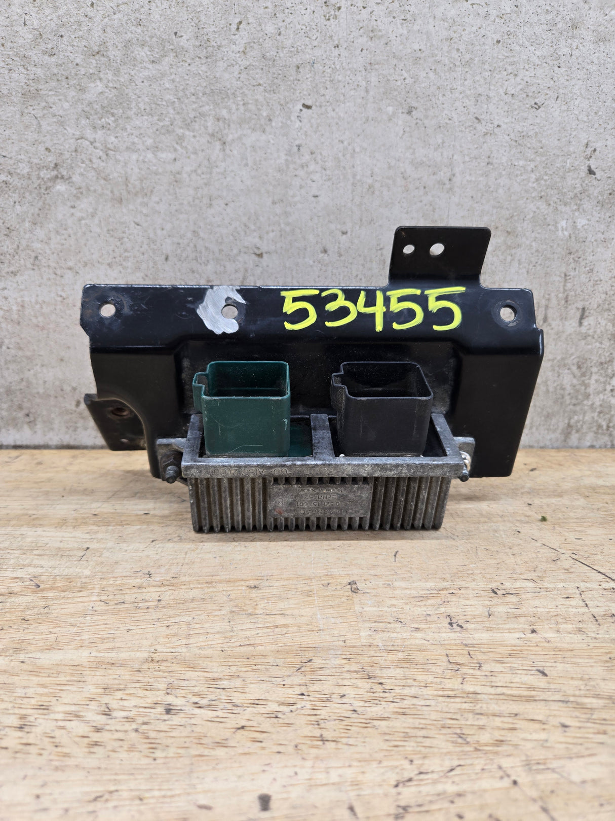 2000-2010 OEM Motocraft Diesel Glow Plug Module Relay Switch for 7.3L 6.0L 6.4L Powerstroke