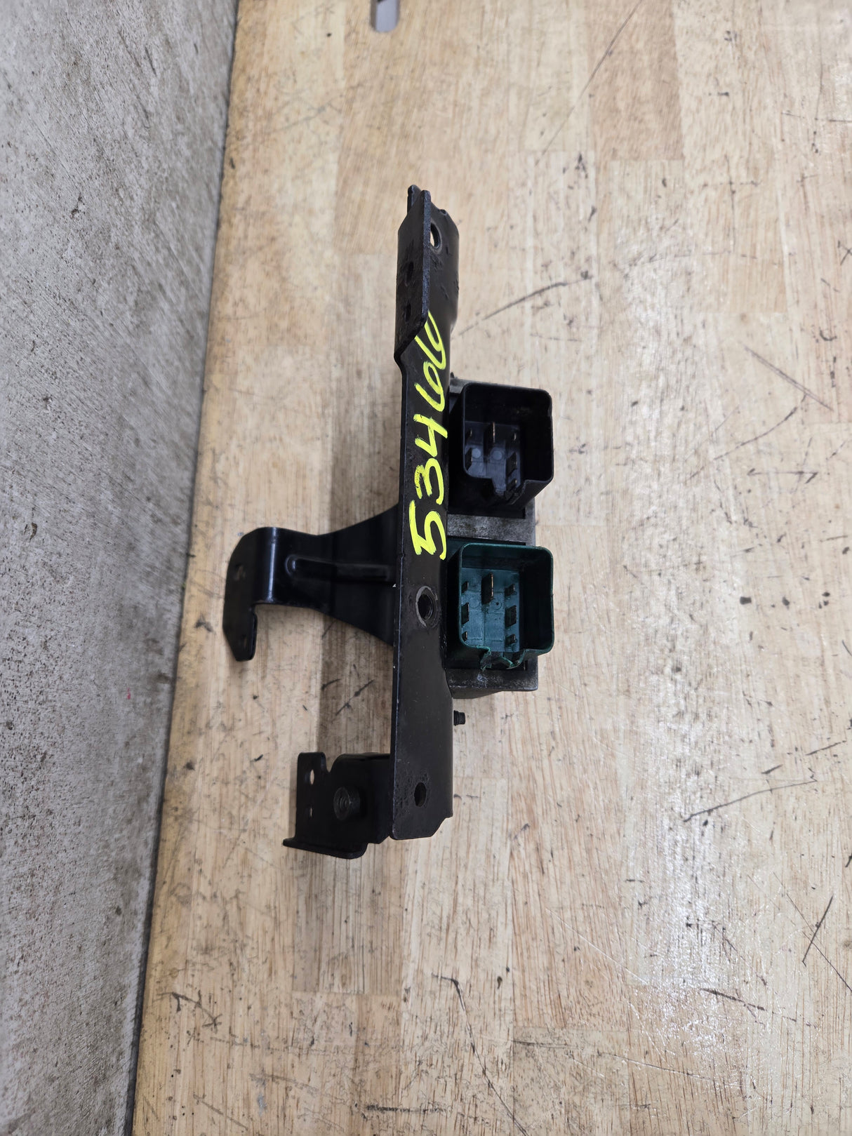 2000-2010 OEM Motocraft Diesel Glow Plug Module Relay Switch for 7.3L 6.0L 6.4L Powerstroke