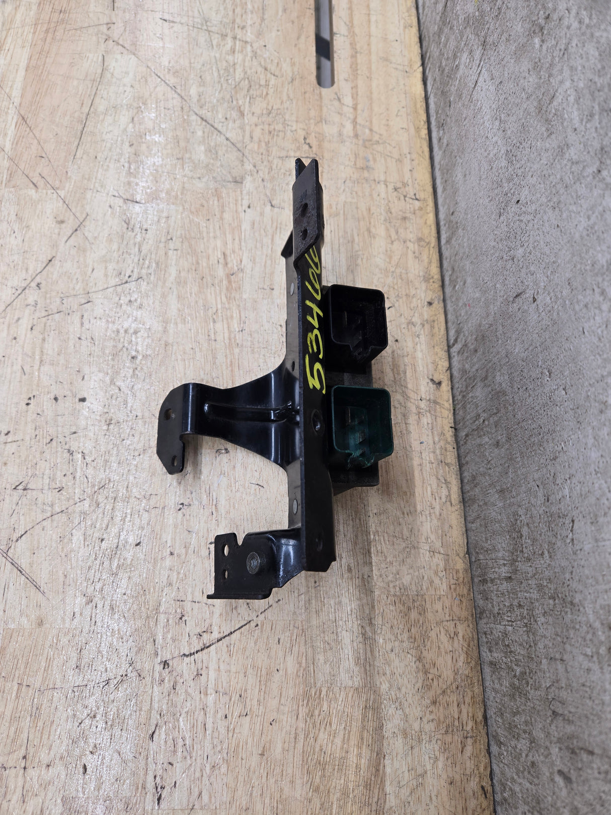 2000-2010 OEM Motocraft Diesel Glow Plug Module Relay Switch for 7.3L 6.0L 6.4L Powerstroke