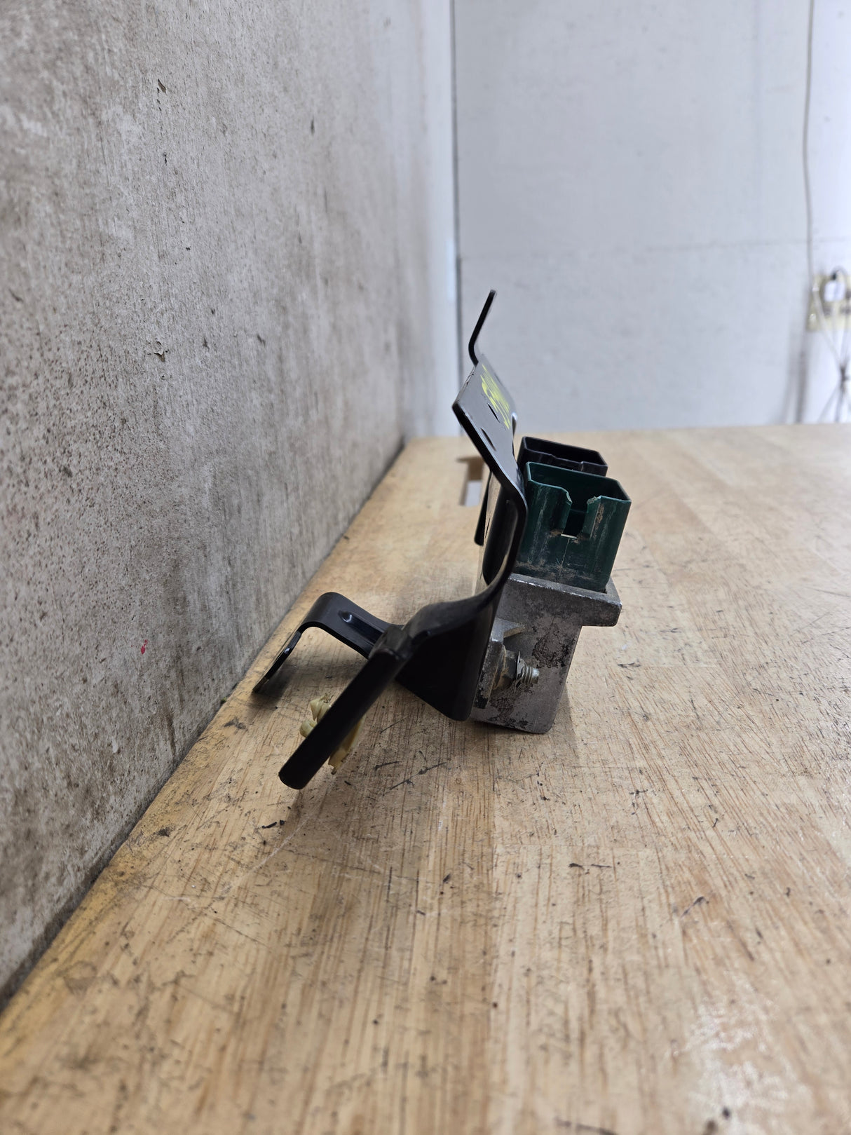 2000-2010 OEM Motocraft Diesel Glow Plug Module Relay Switch for 7.3L 6.0L 6.4L Powerstroke