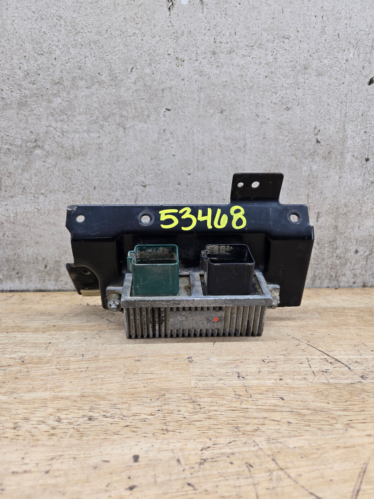 2000-2010 OEM Motocraft Diesel Glow Plug Module Relay Switch for 7.3L 6.0L 6.4L Powerstroke